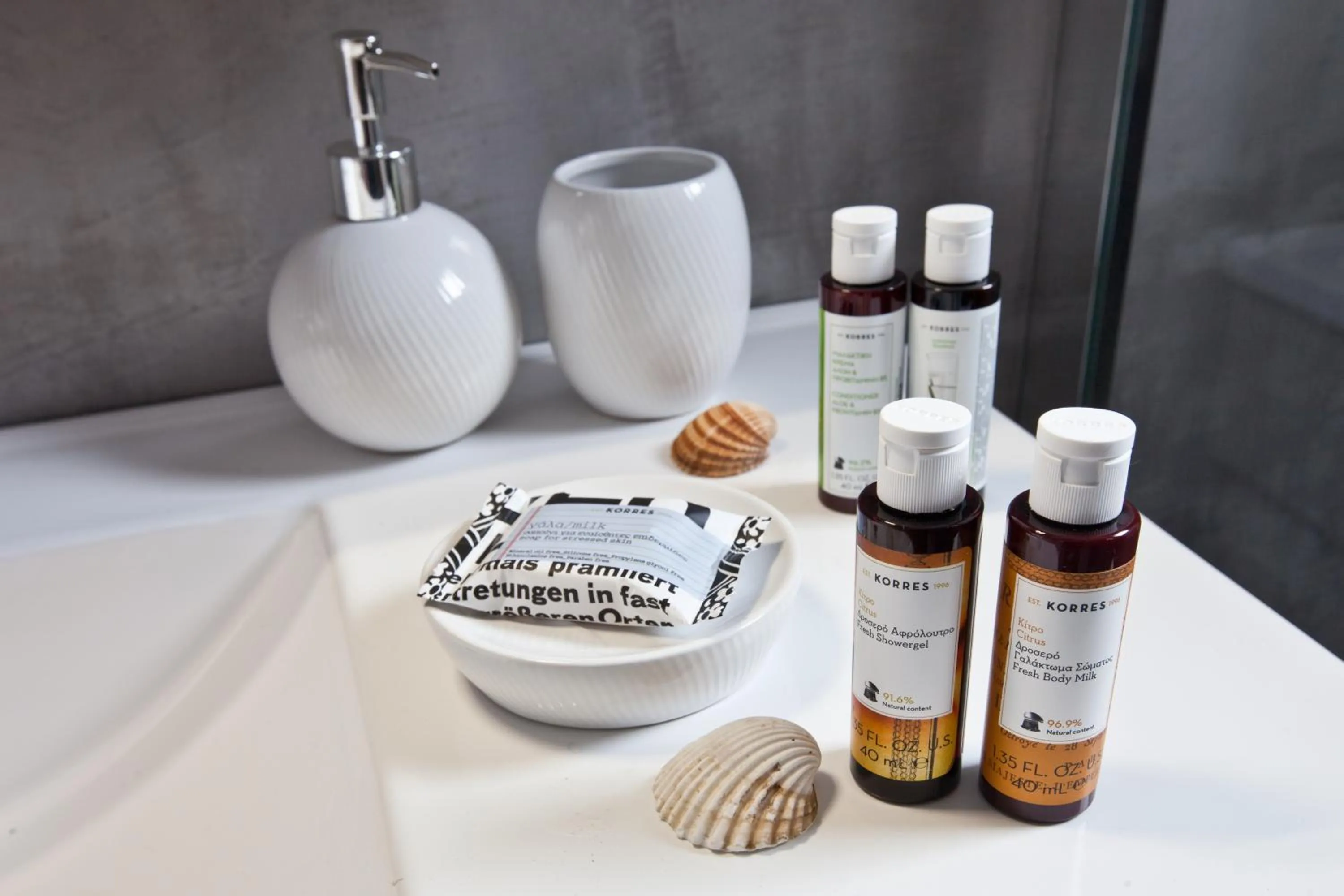 Bathroom in Sun 'n Chill, Boutique Apartments & Beach Villa