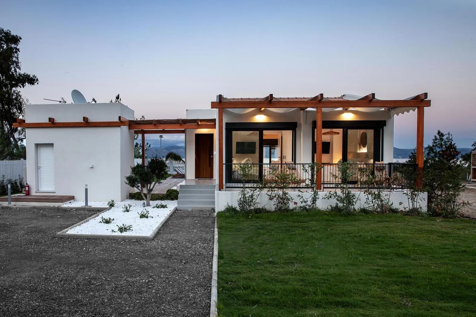 Property building in Sun 'n Chill, Boutique Apartments & Beach Villa