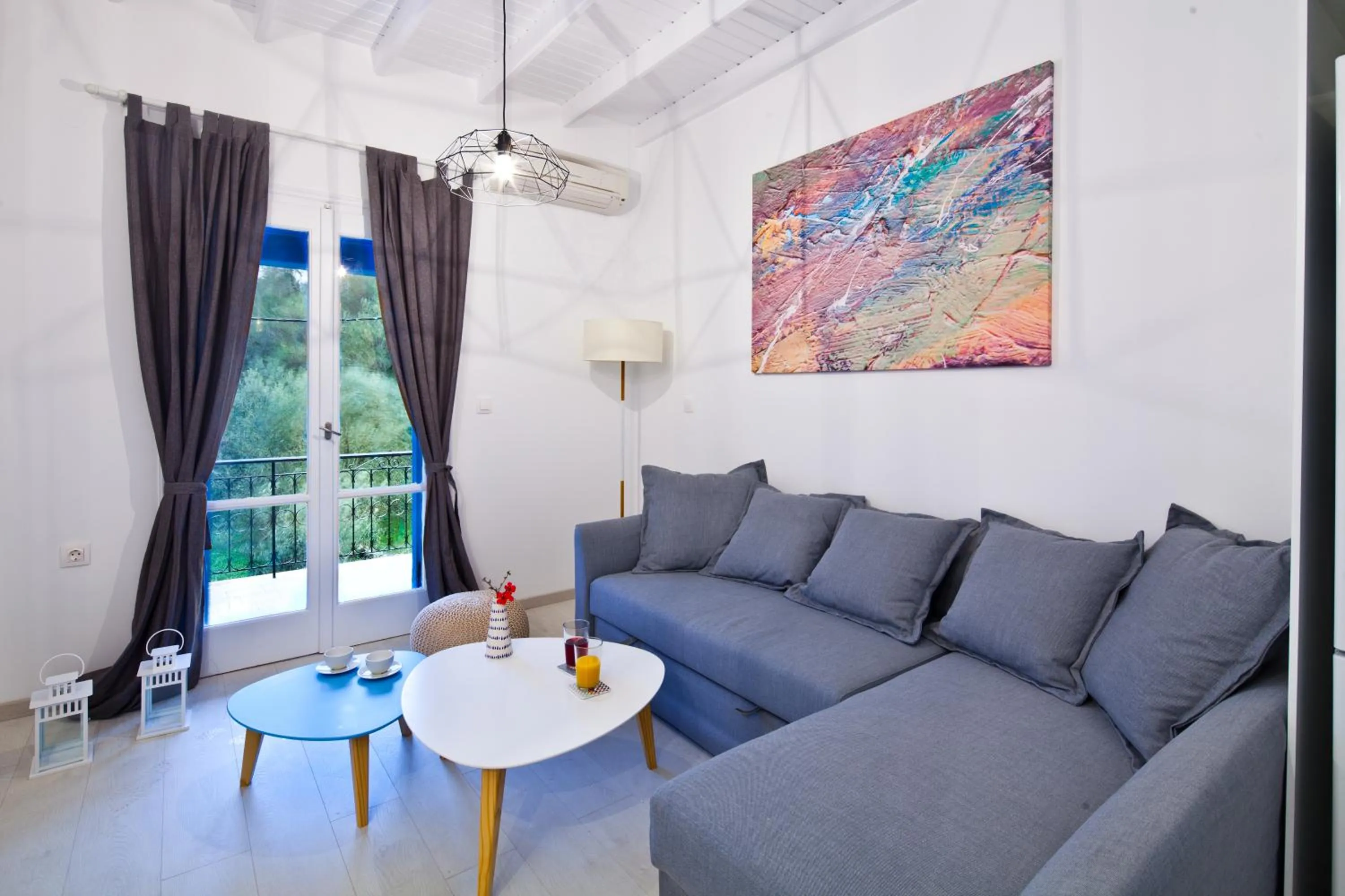 Living room in Sun 'n Chill, Boutique Apartments & Beach Villa