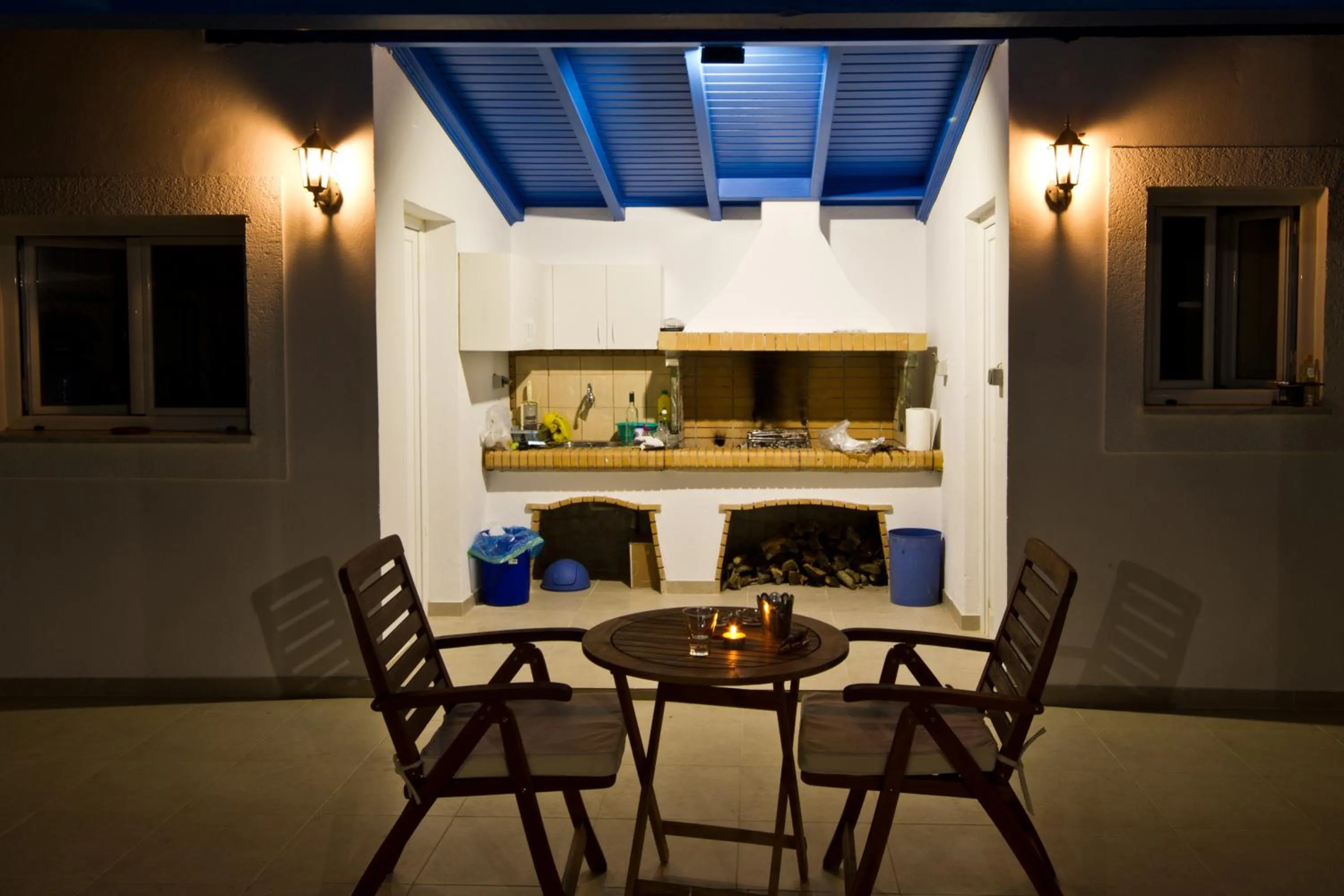 BBQ facilities in Sun 'n Chill, Boutique Apartments & Beach Villa