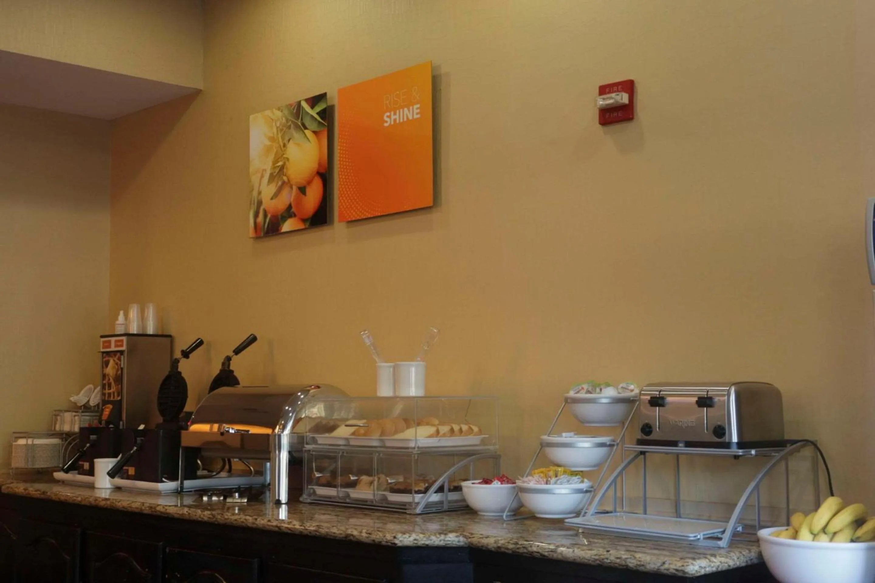 Breakfast in Comfort Inn & Suites Burnet