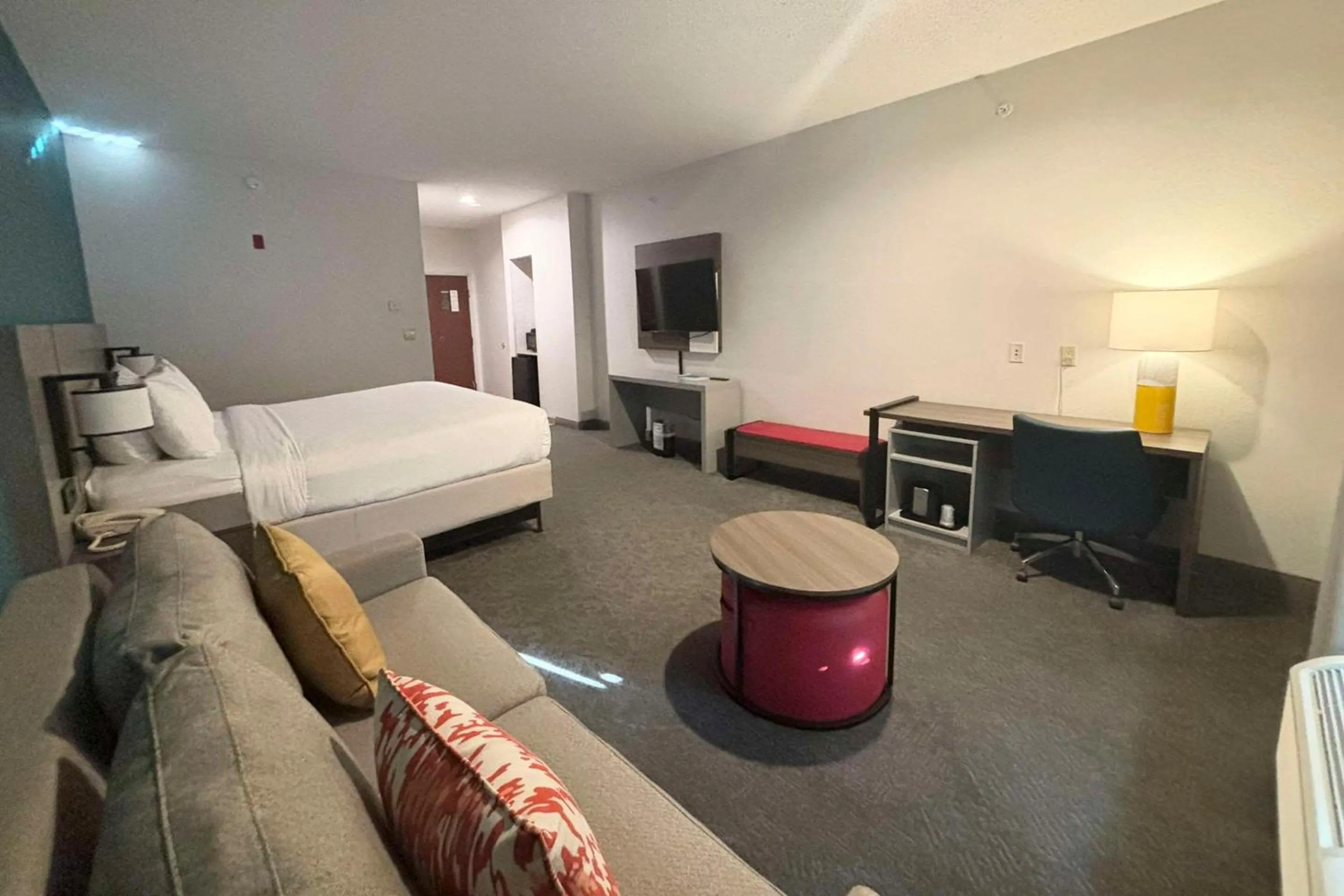 Bedroom, Bed in Comfort Inn & Suites Burnet