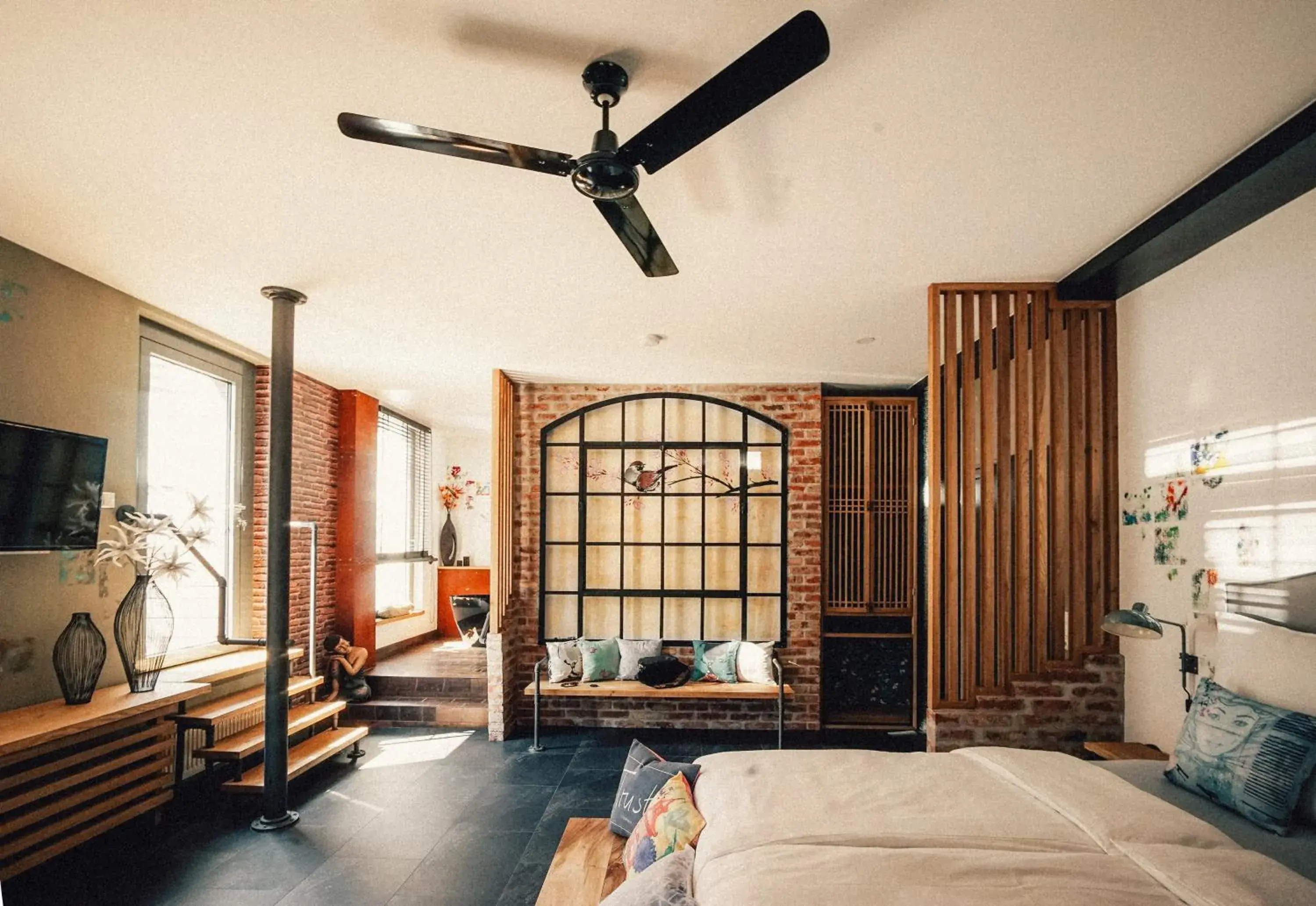 Deluxe Double Room with Bath in 36 Phô Cô Hotel & Suites Deluxe Double Room with Bath in 36 Phô Cô Hotel & Suites