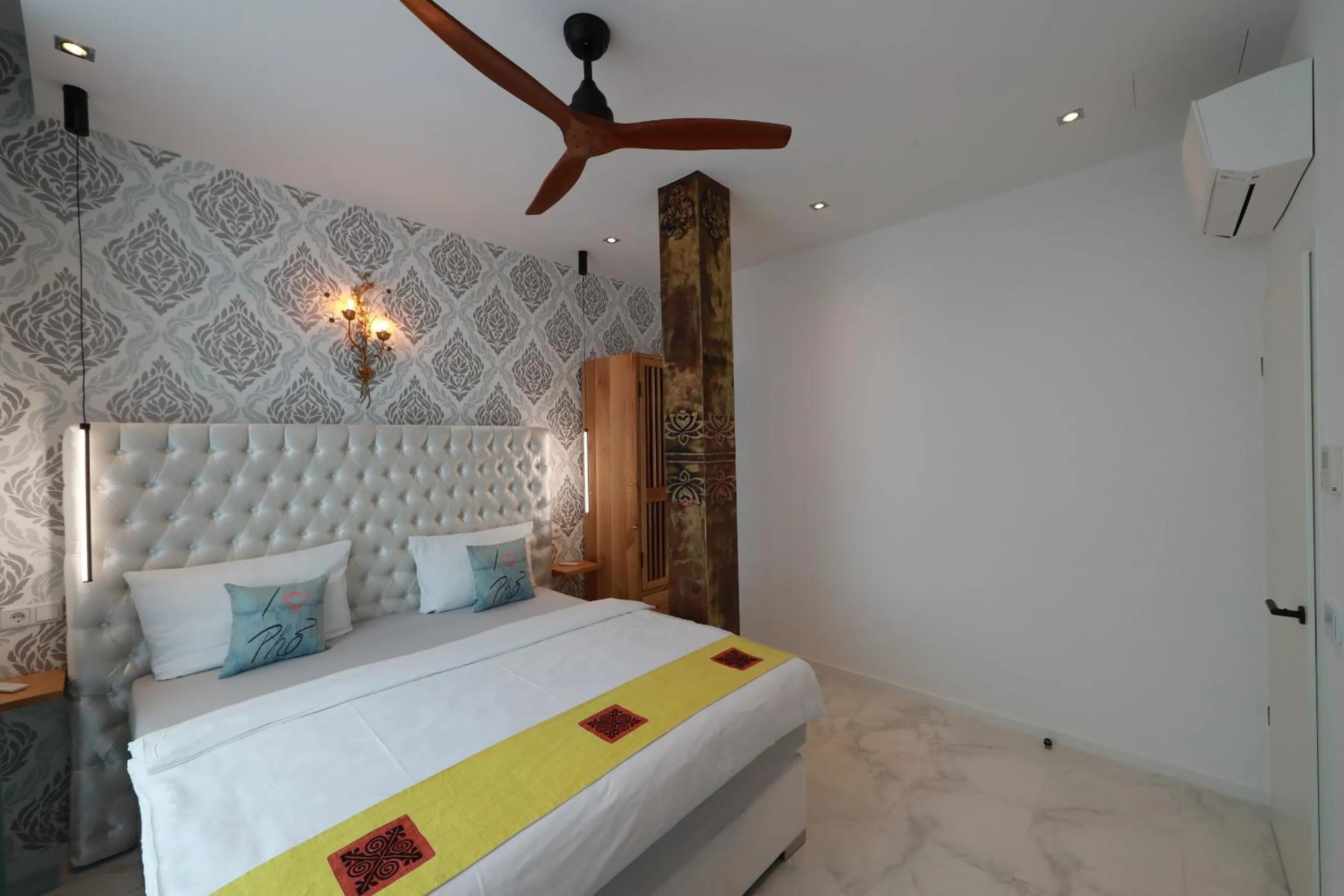 Bed in 36 Phô Cô Hotel & Suites