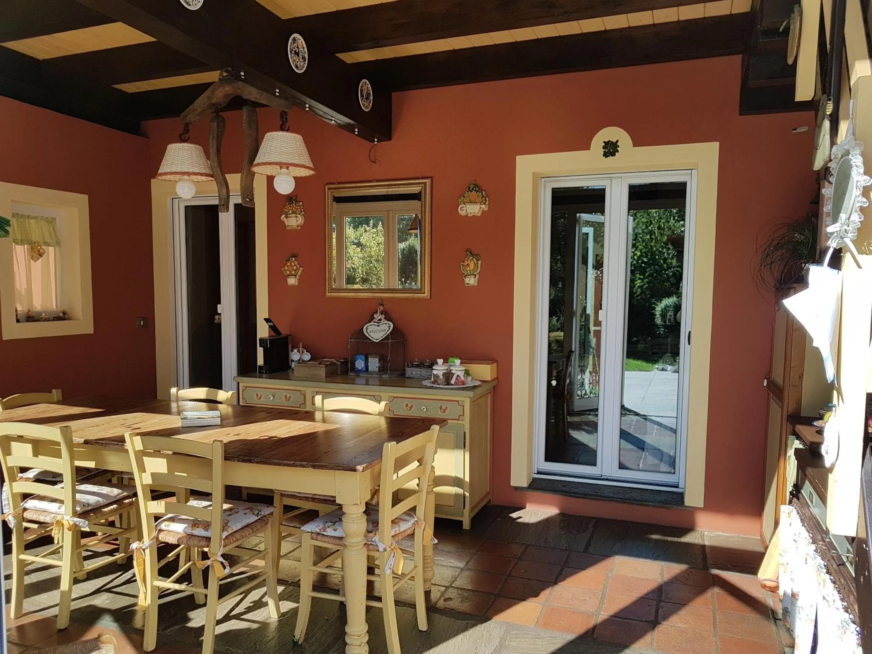 Dining area in B&B La Cascina di Monia e Mario