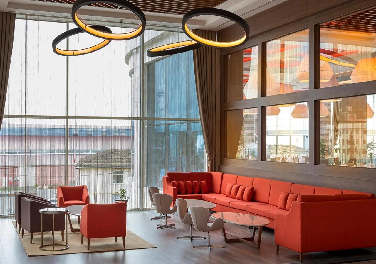 Lounge or bar in Ramada Plaza by Wyndham Rize