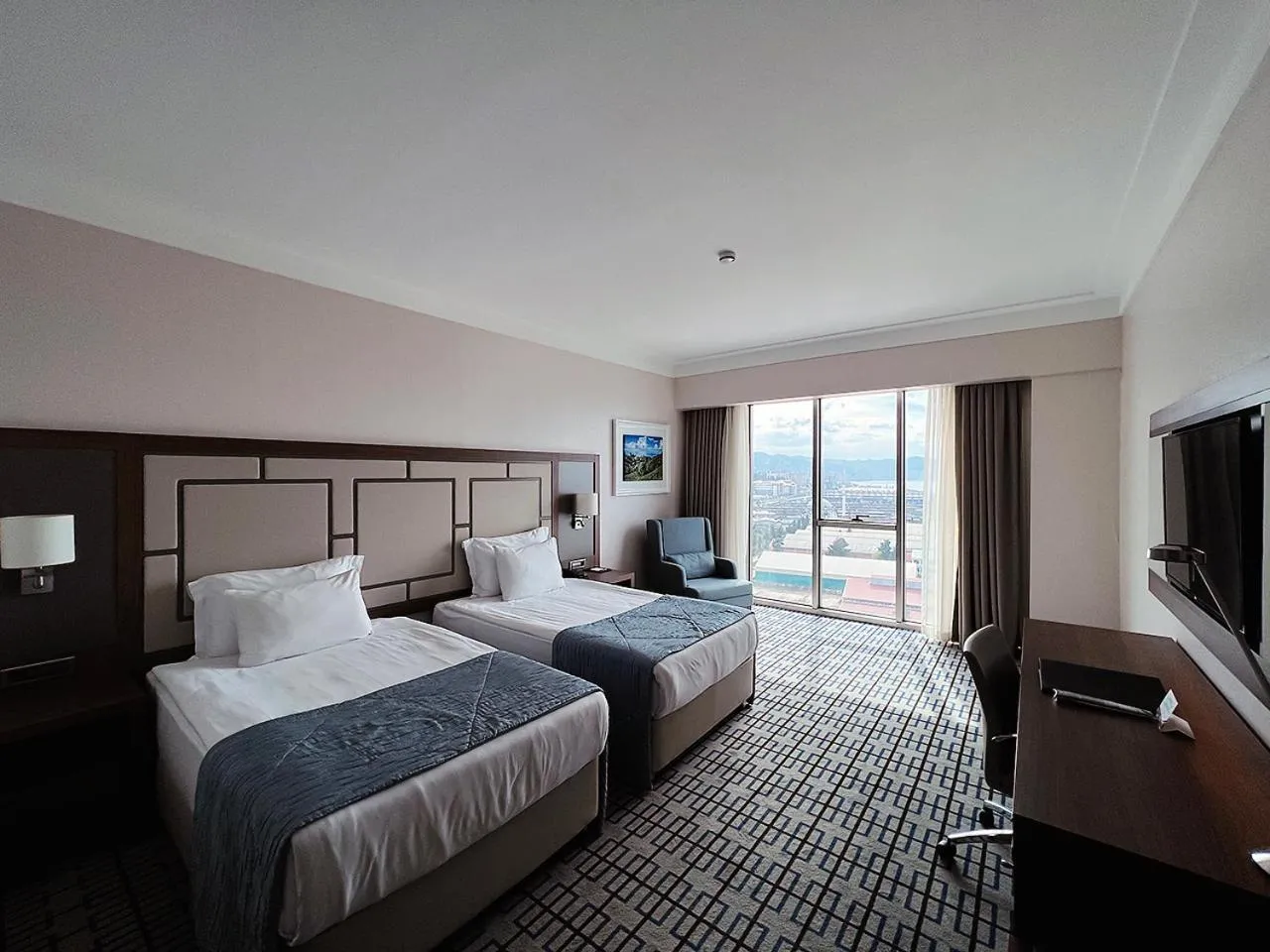 Bed in Ramada Plaza by Wyndham Rize