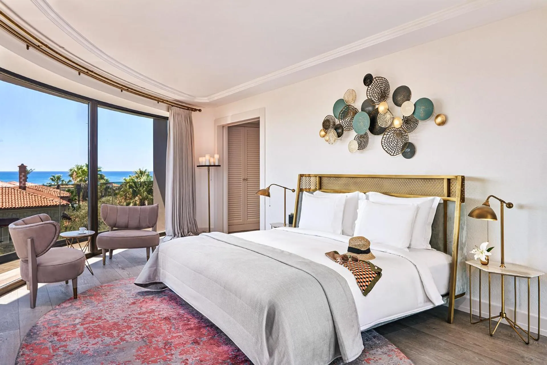 Photo of the whole room, Bed in Biblos Resort Alaçatı