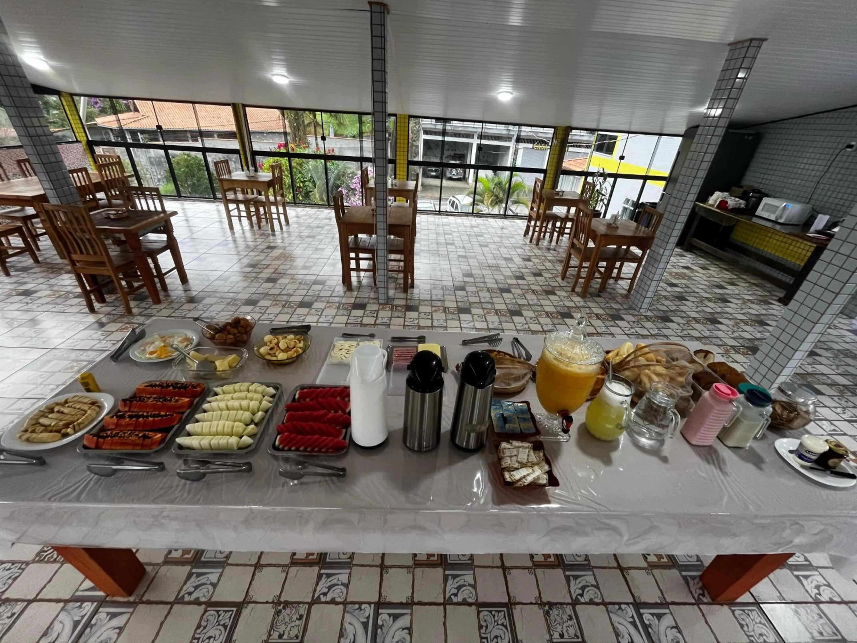 Breakfast in Hotel Lumiar