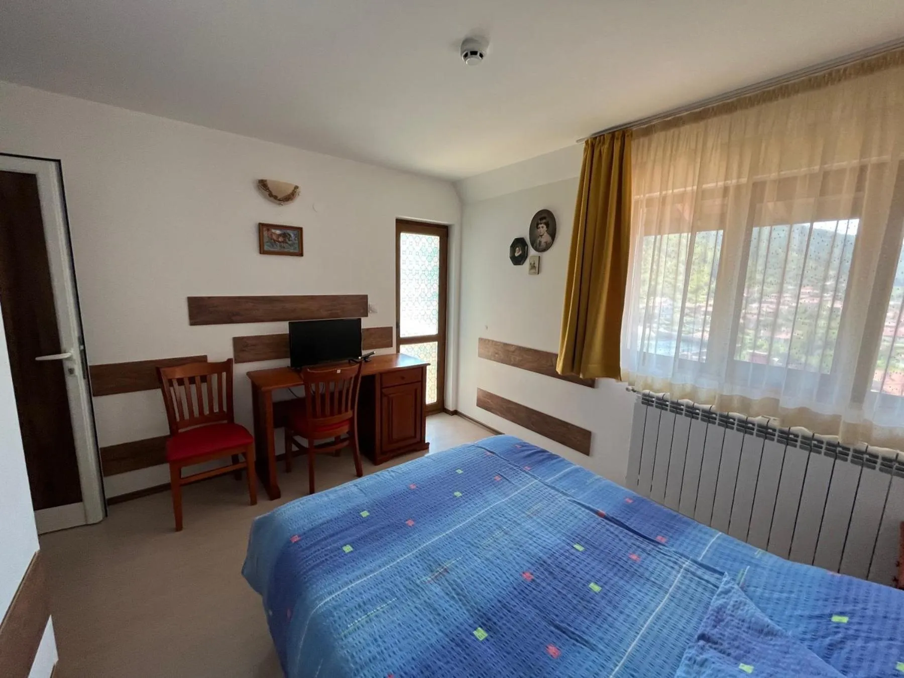 TV and multimedia, Bed in Centaur Family Hotel