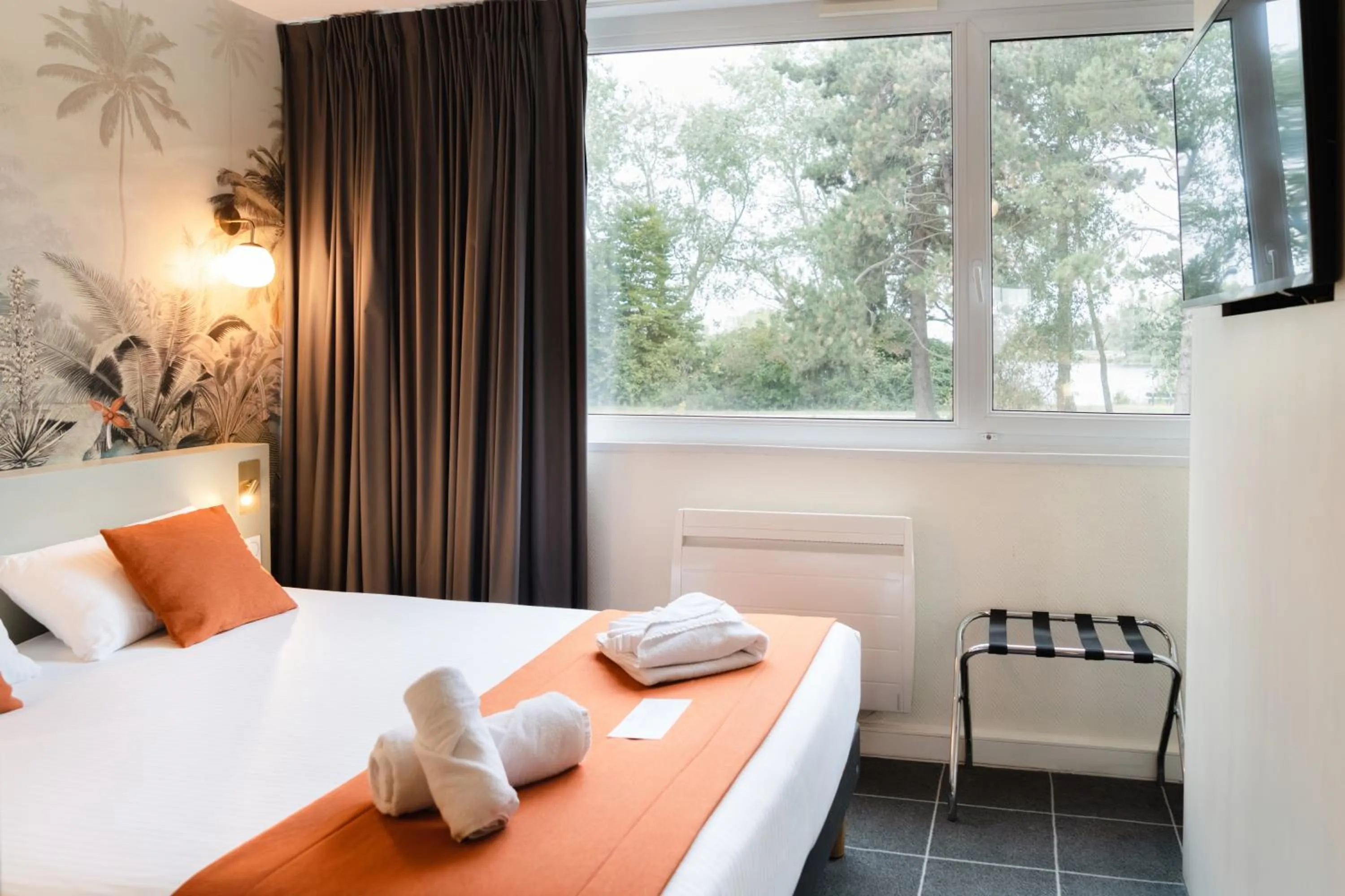 Bed in Best Western Hotel du Lac Dunkerque- Restaurant ouvert 7/7 midi et soir