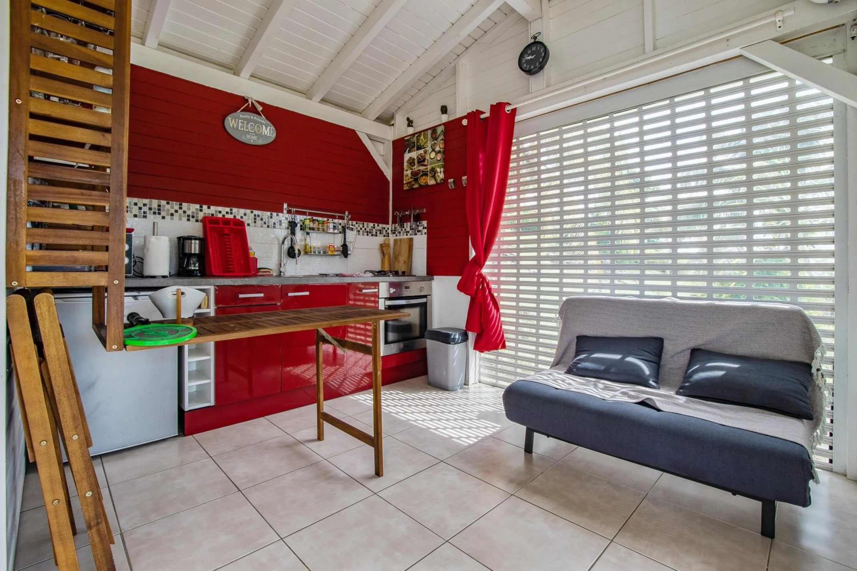 Bungalow charmant à Petit Bourg avec piscine partagée