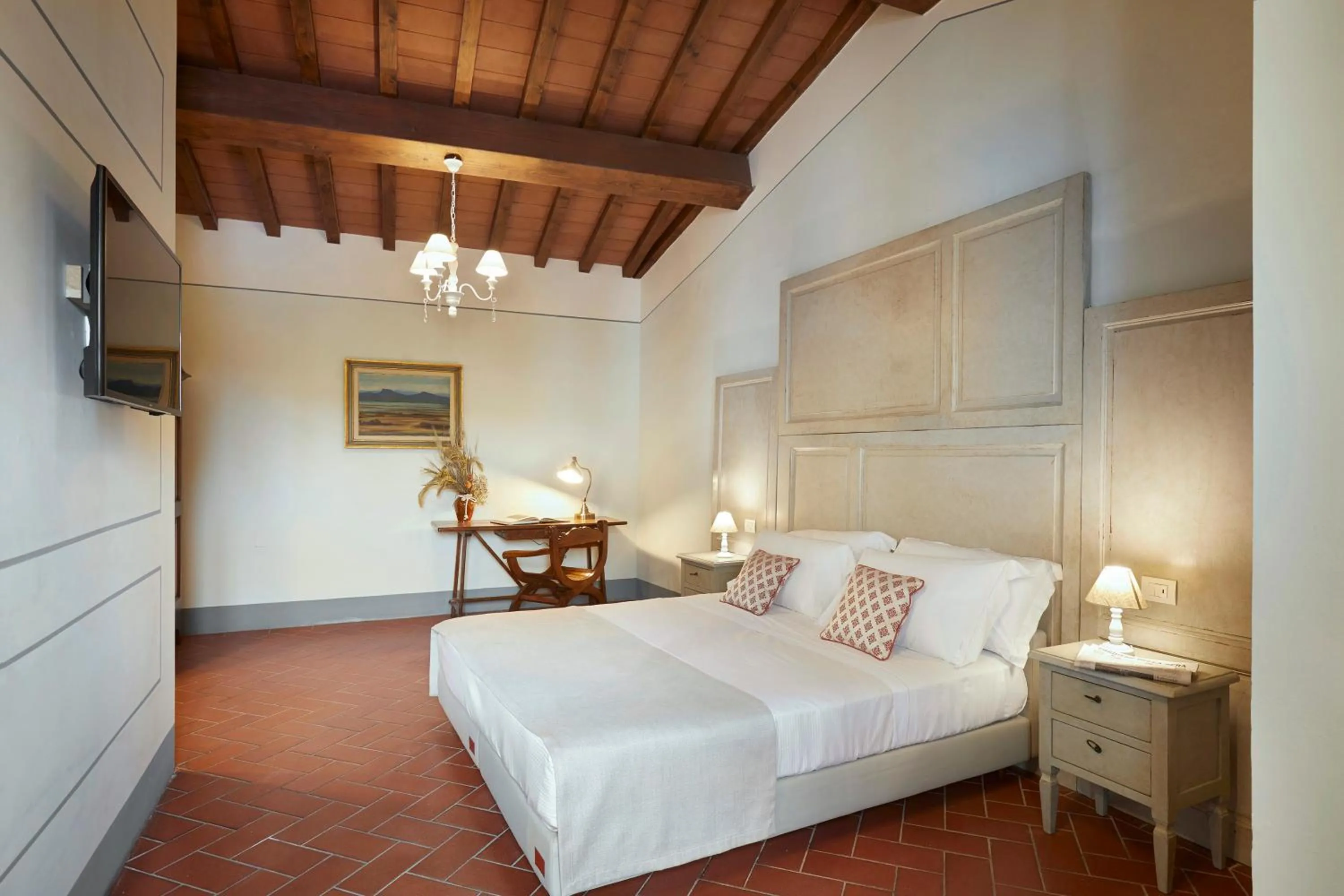 Bed in Tenuta di Artimino member of Meliá Collection Wine Resort