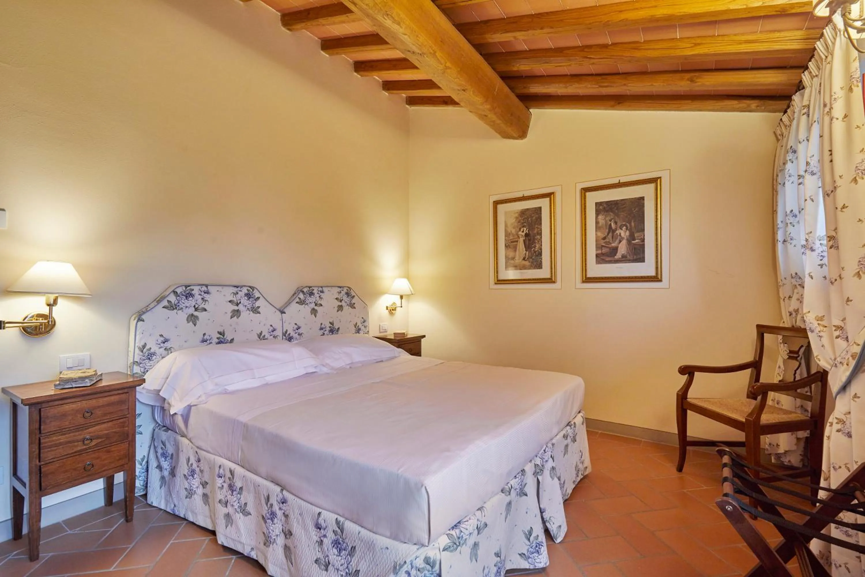 Bed in Tenuta di Artimino member of Meliá Collection Wine Resort