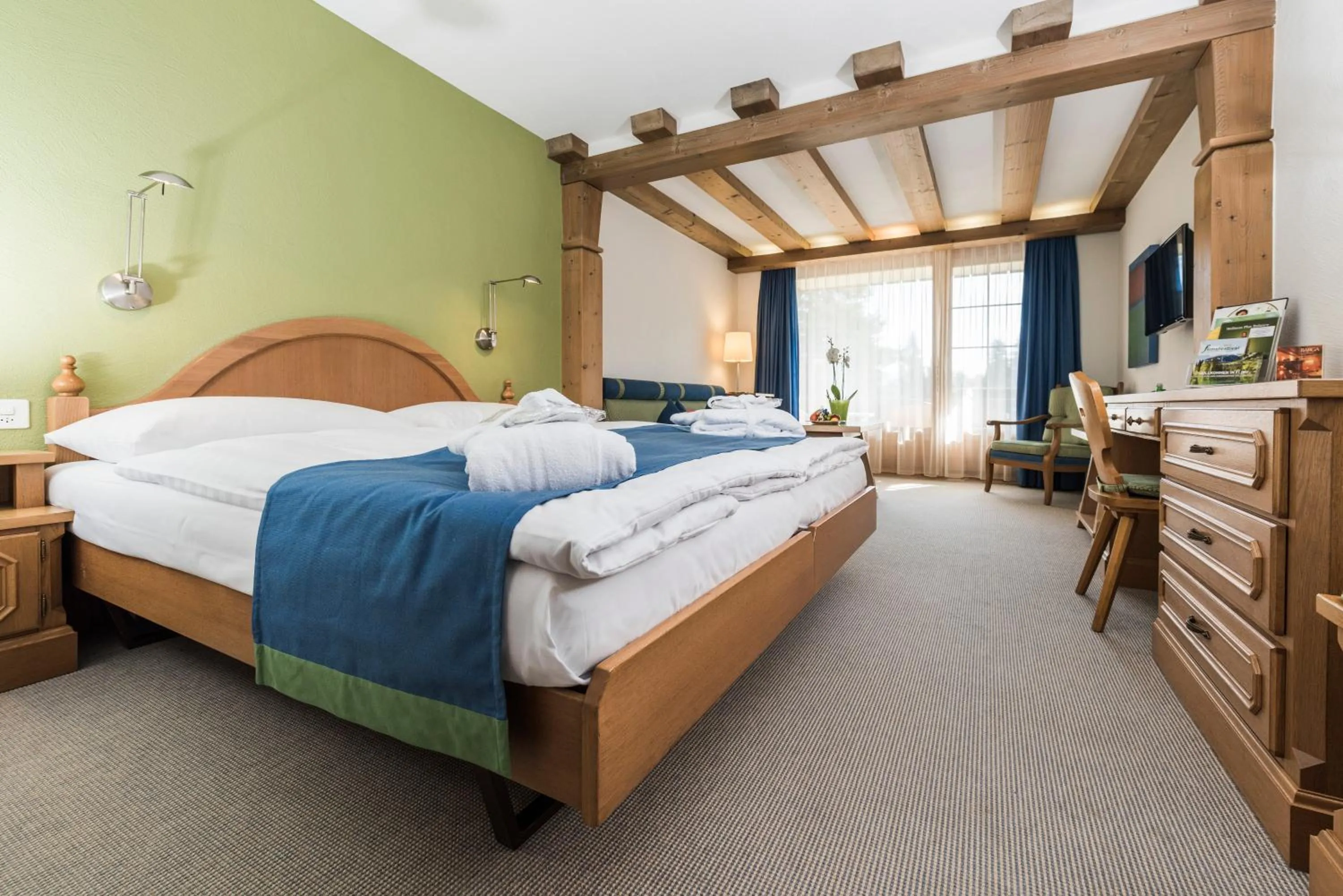 Photo of the whole room, Bed in Soldanella by Hotel Adula