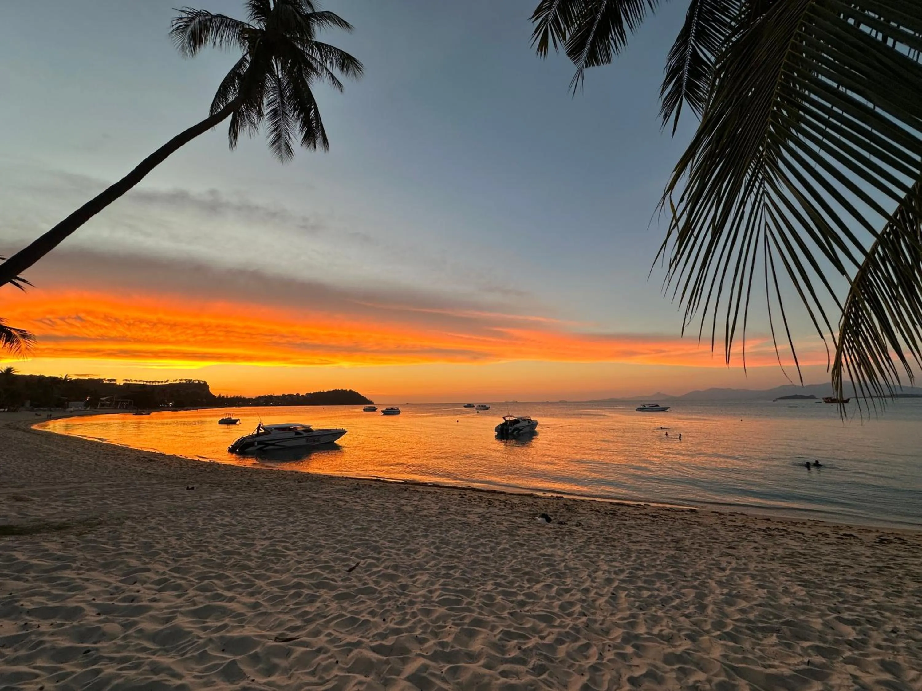 Sunset in Bangrak Pier Bungalow