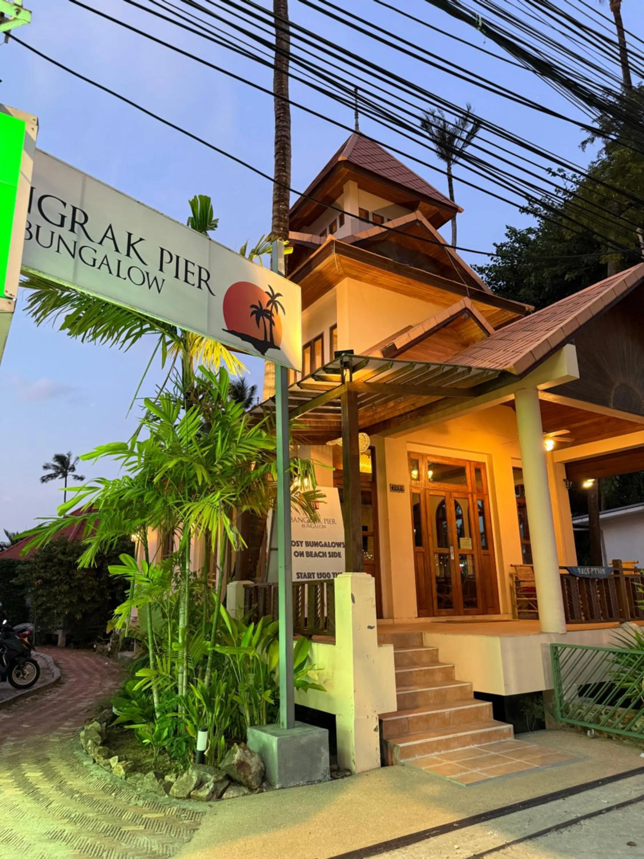 Property building in Bangrak Pier Bungalow