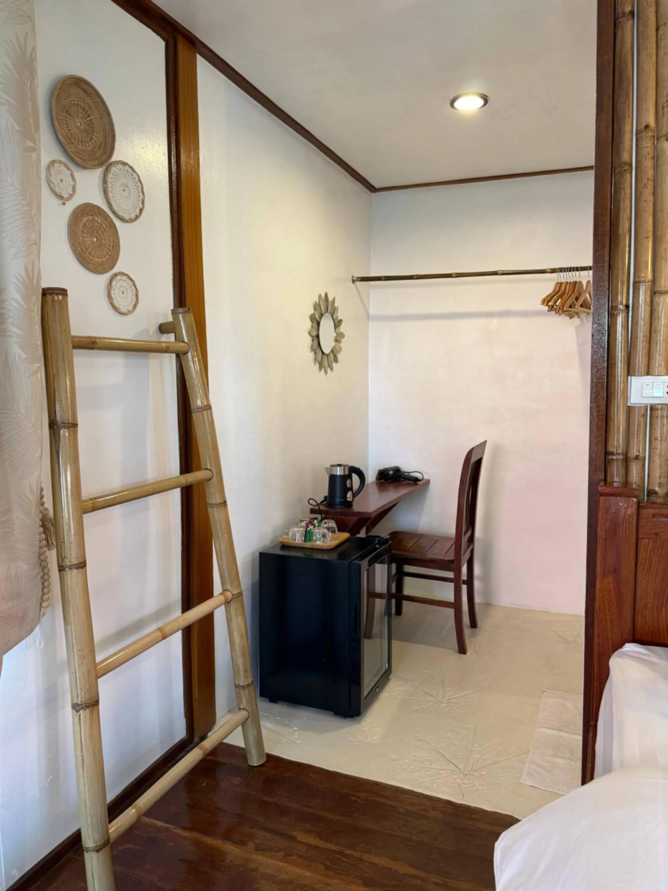 Bed in Bangrak Pier Bungalow