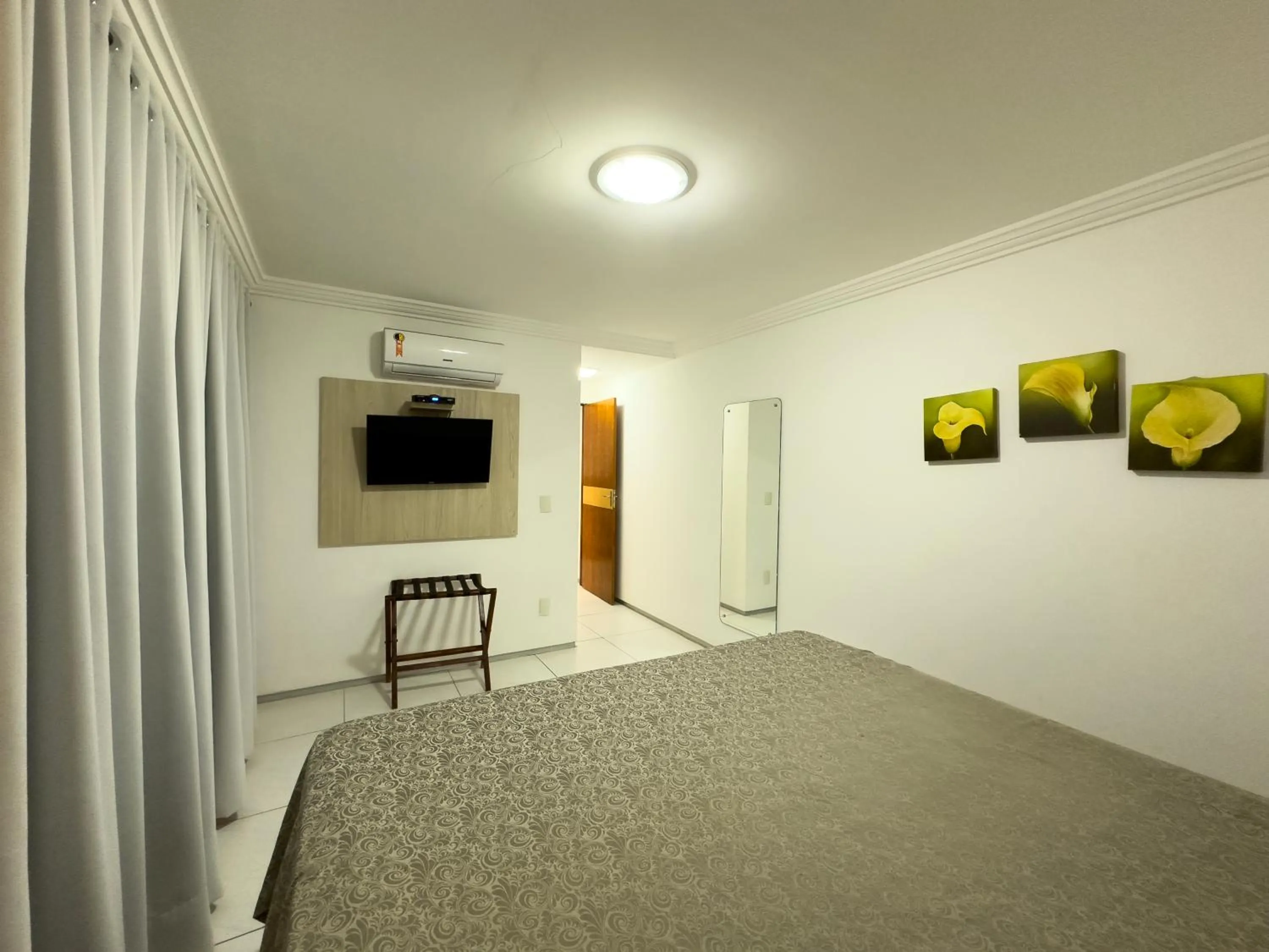 Bedroom in Annamar Hotel