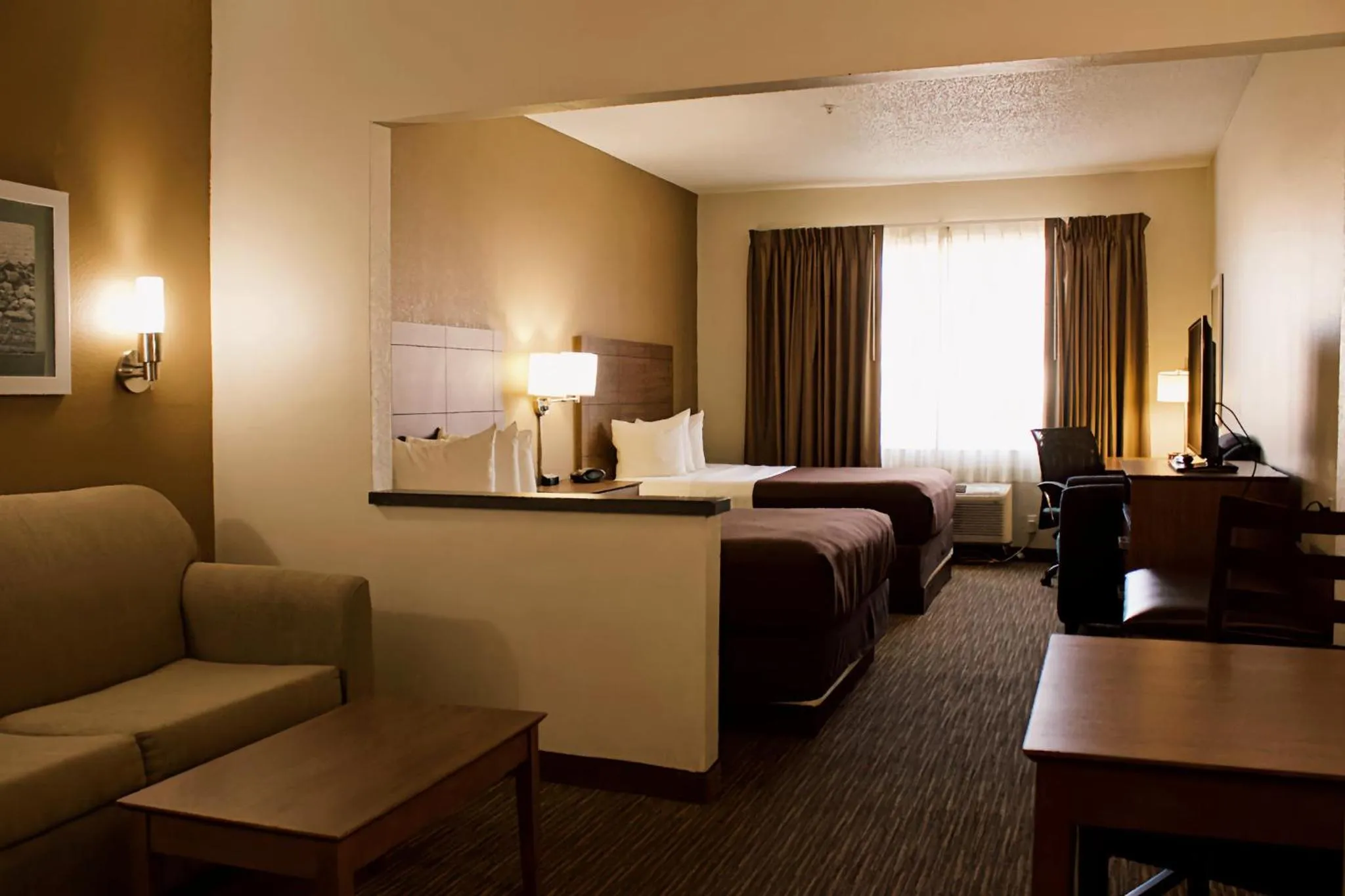 Photo of the whole room in Hotel El Paso