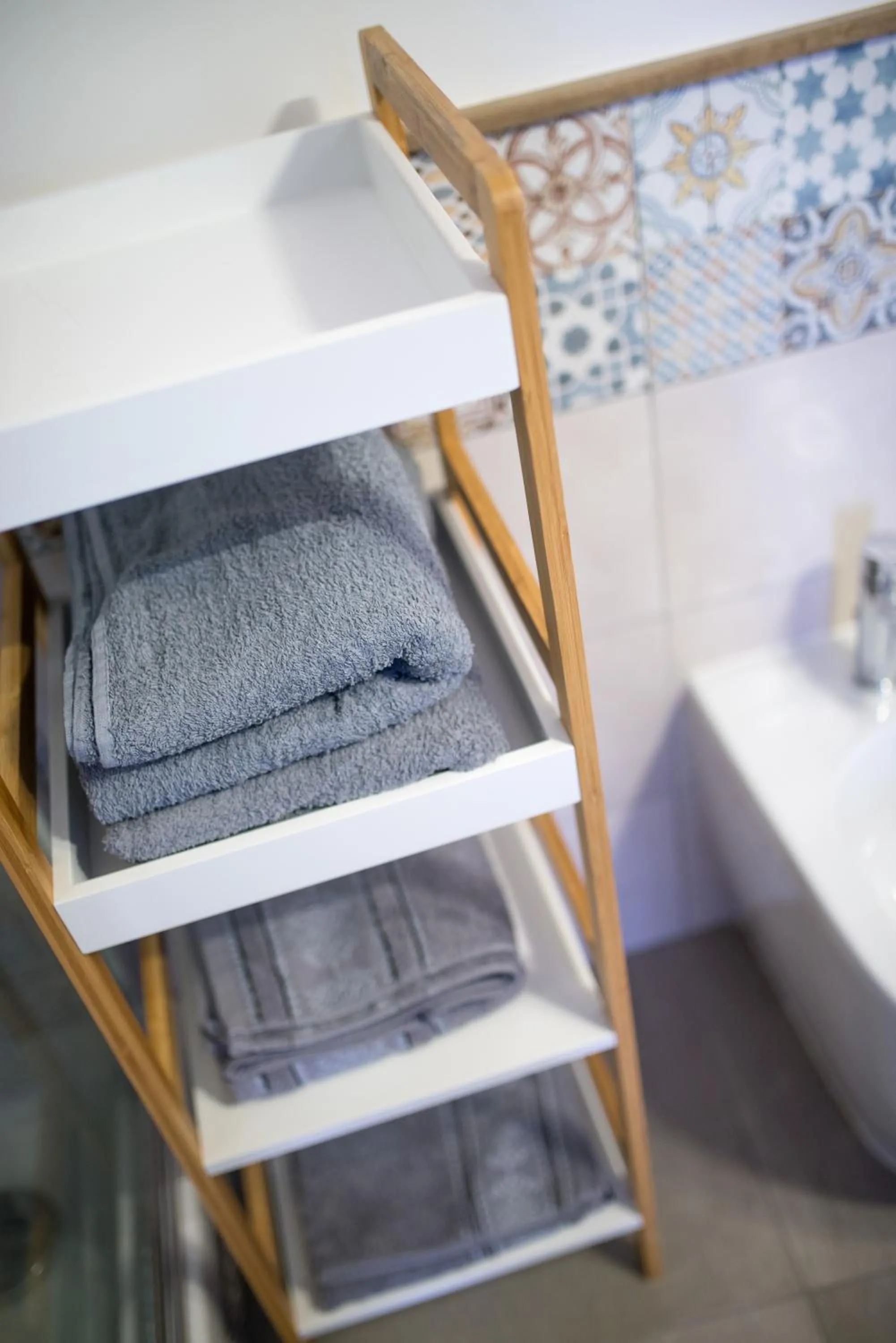 Bathroom, Bed in Napoli Suite Toledo 10 By Dimorra