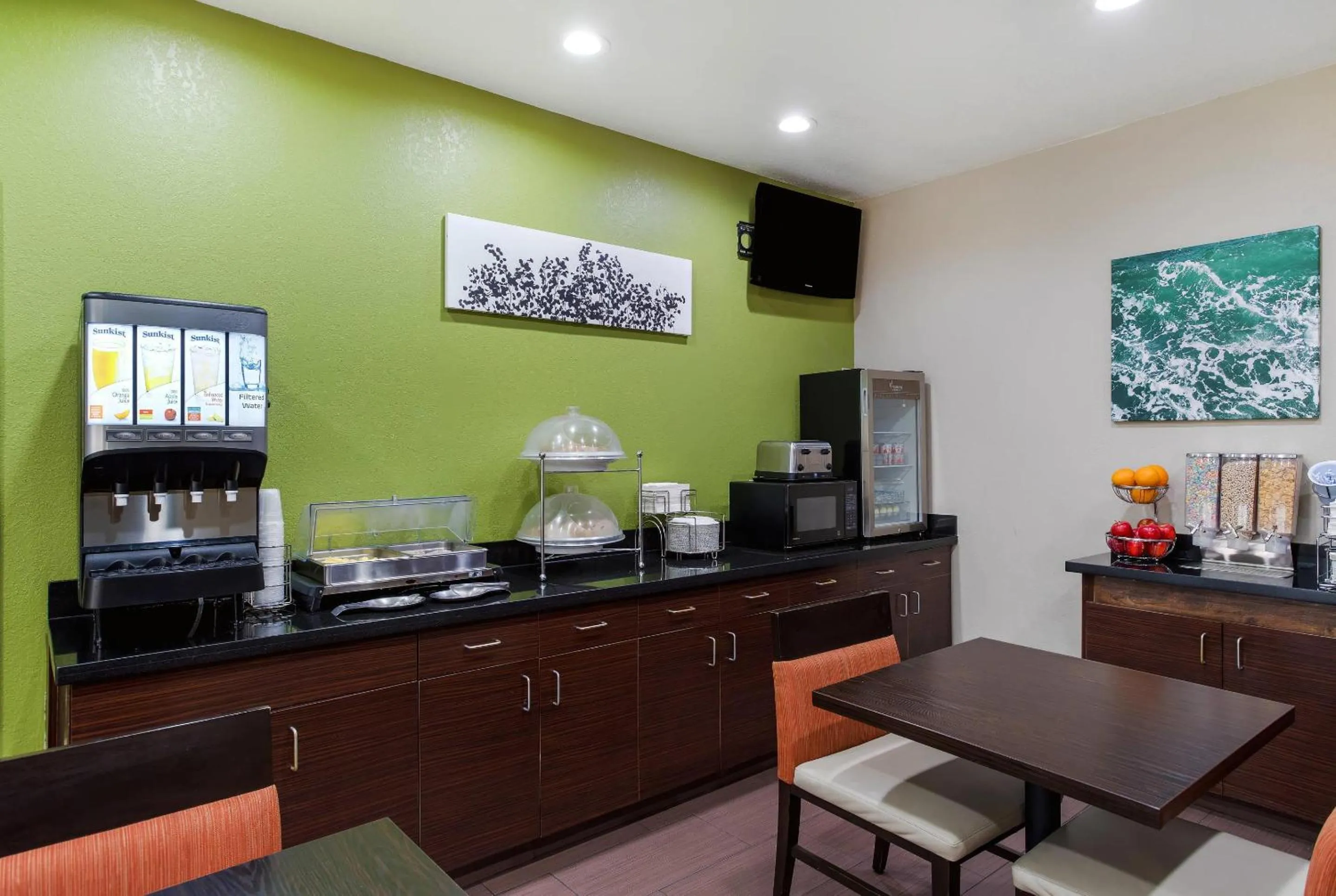 Breakfast in Sleep Inn University