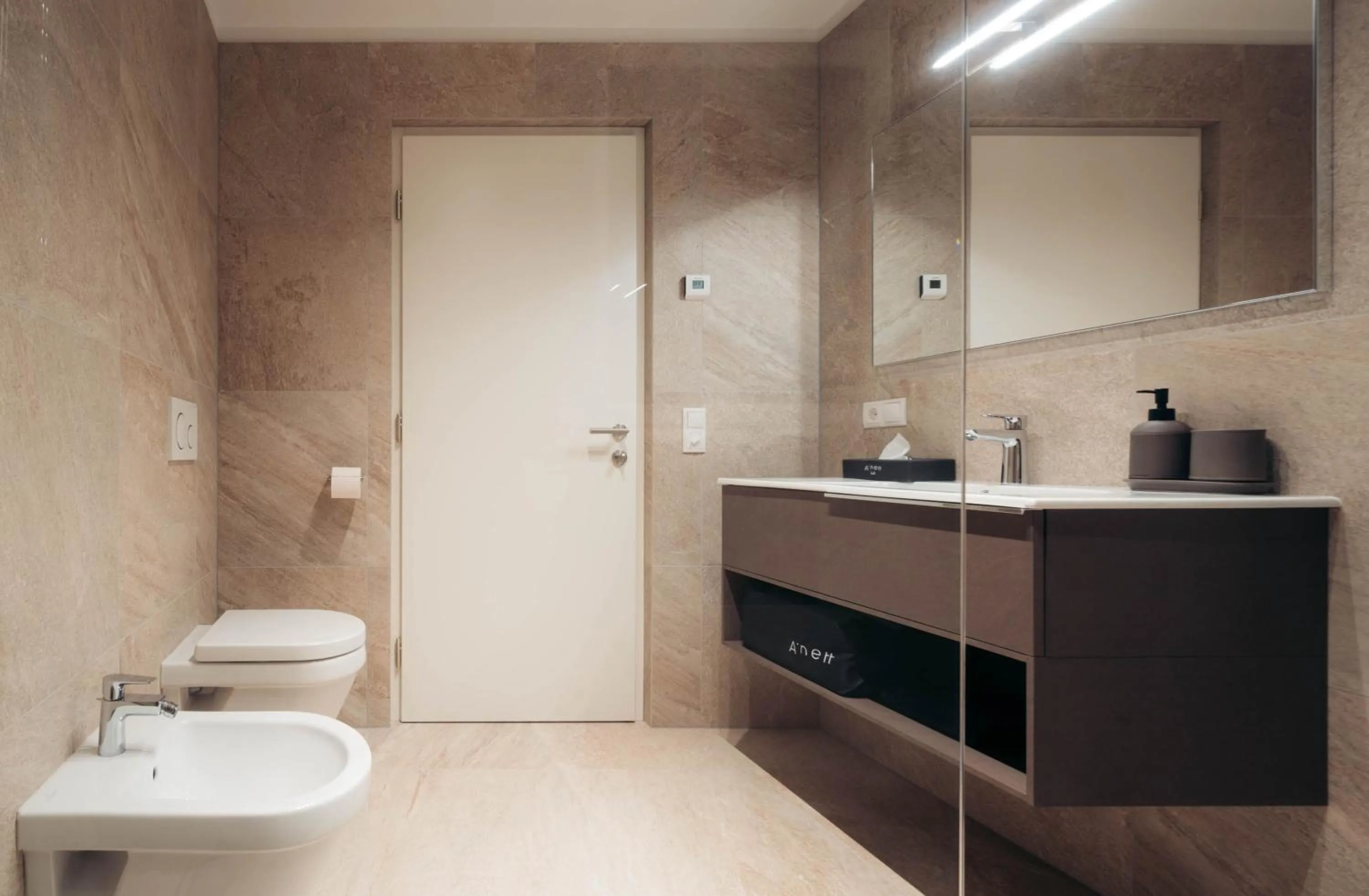 Bathroom in Anett hotel