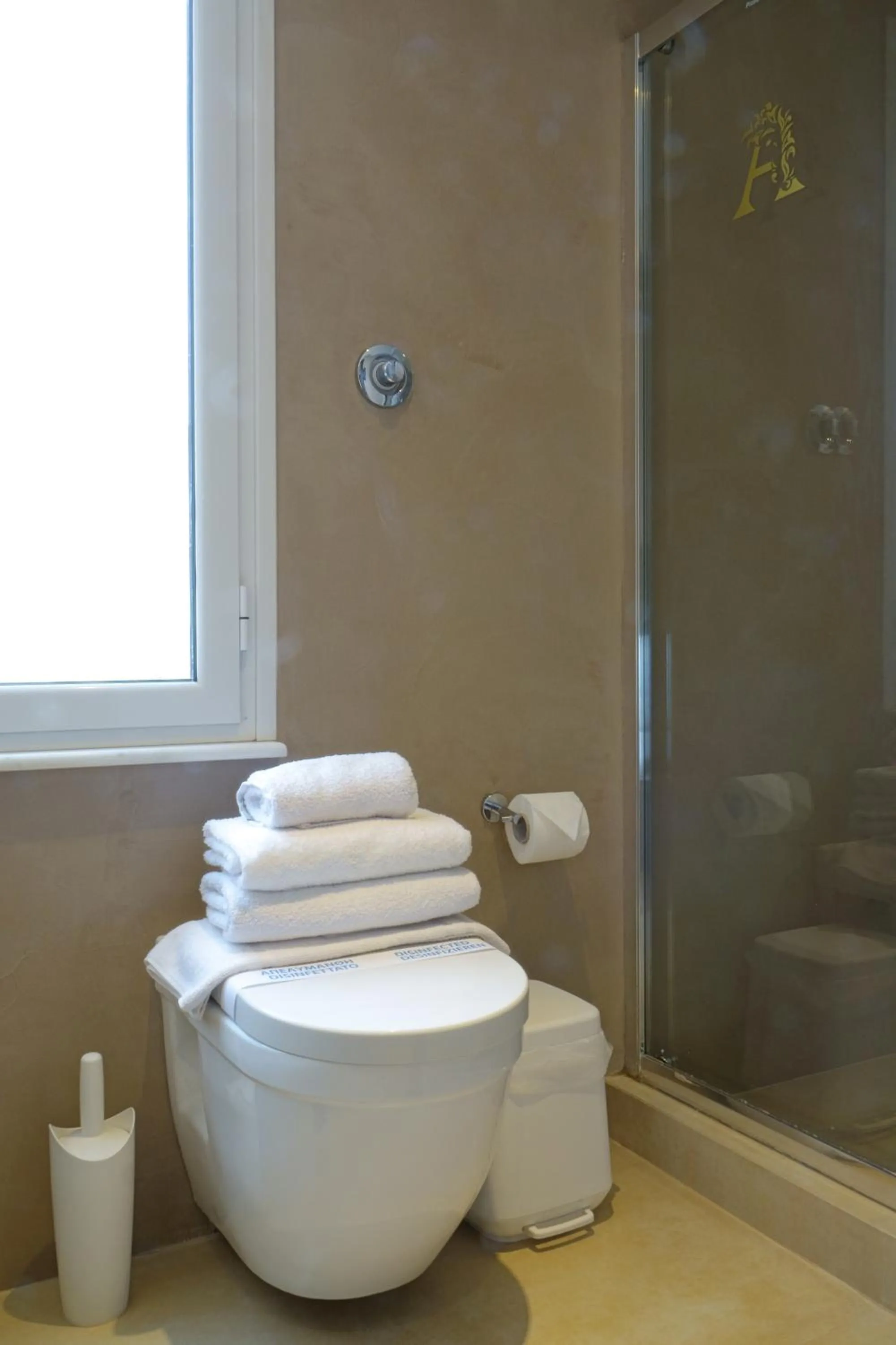 Toilet in The Athens Version Luxury Suites