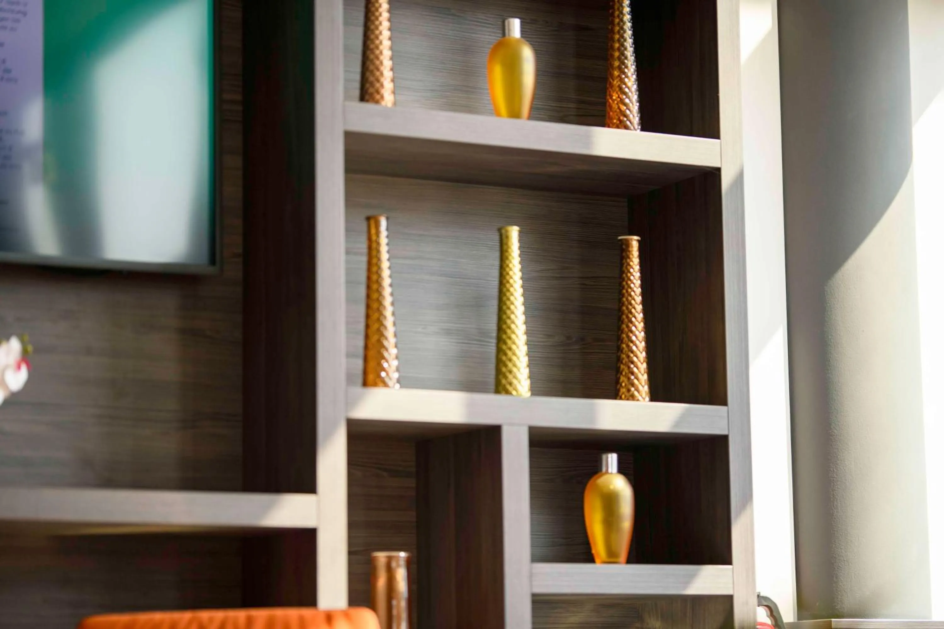 Lobby or reception in Campanile Berlin Brandenburg Airport