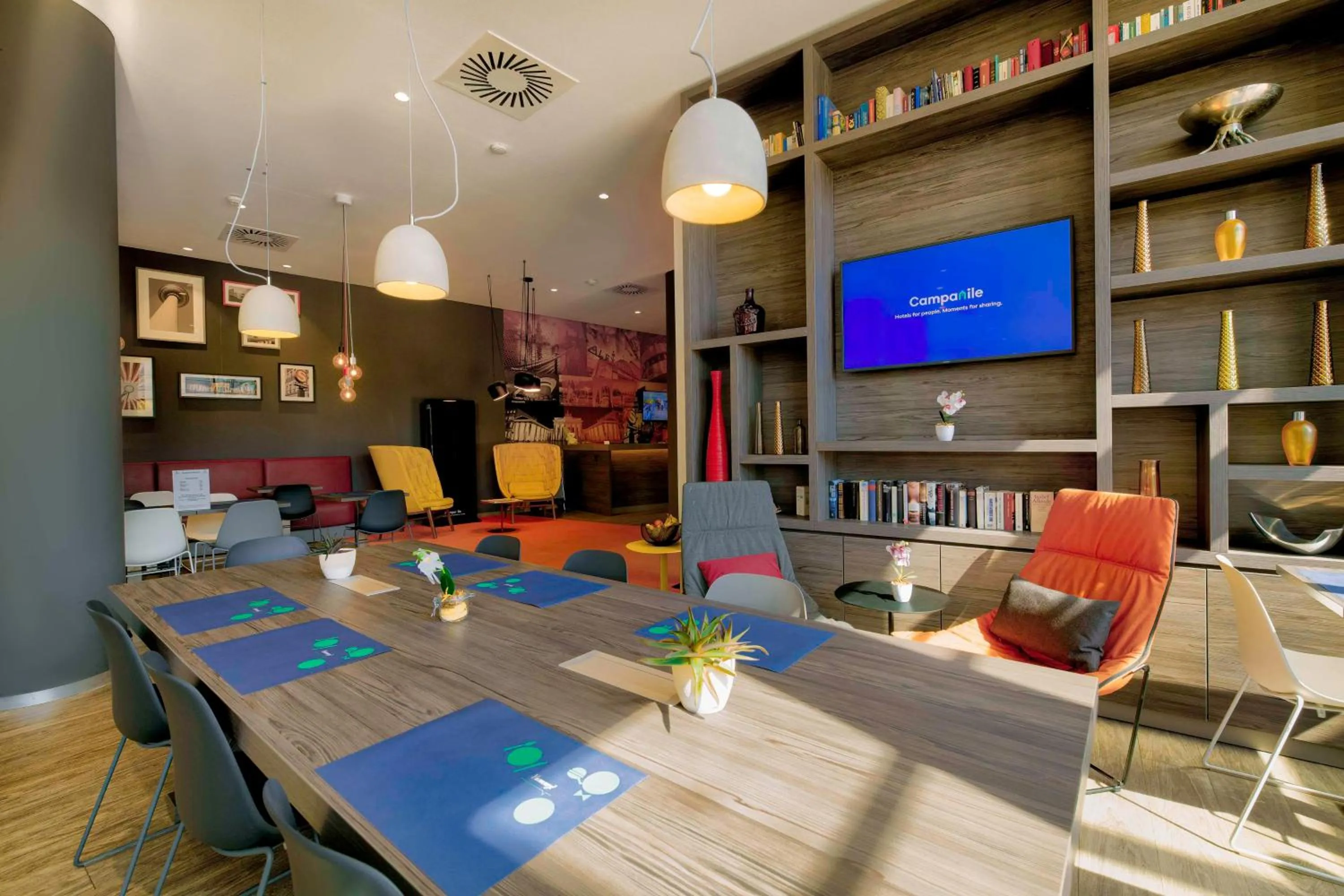 TV and multimedia in Campanile Berlin Brandenburg Airport