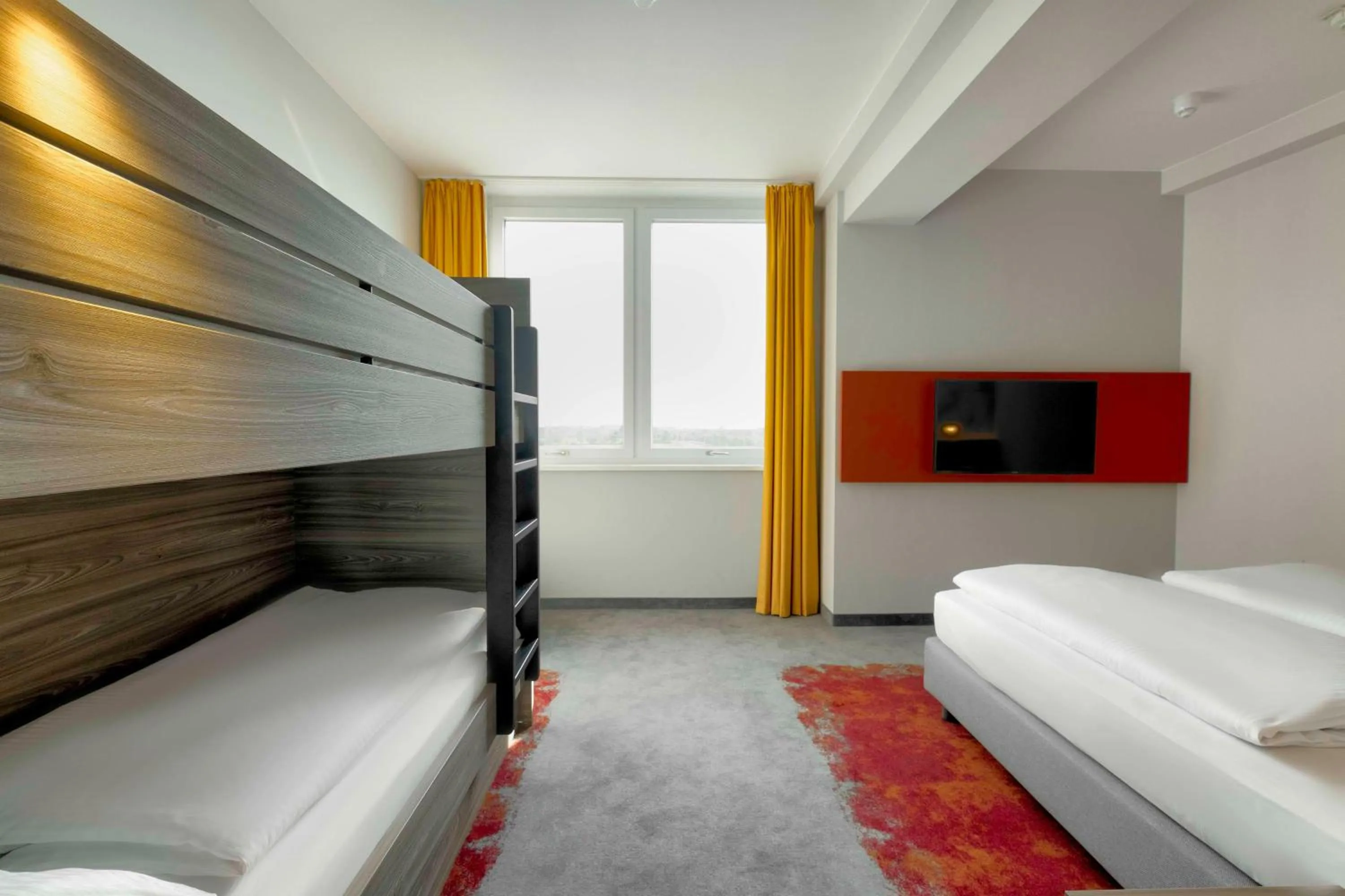 Bed in Campanile Berlin Brandenburg Airport