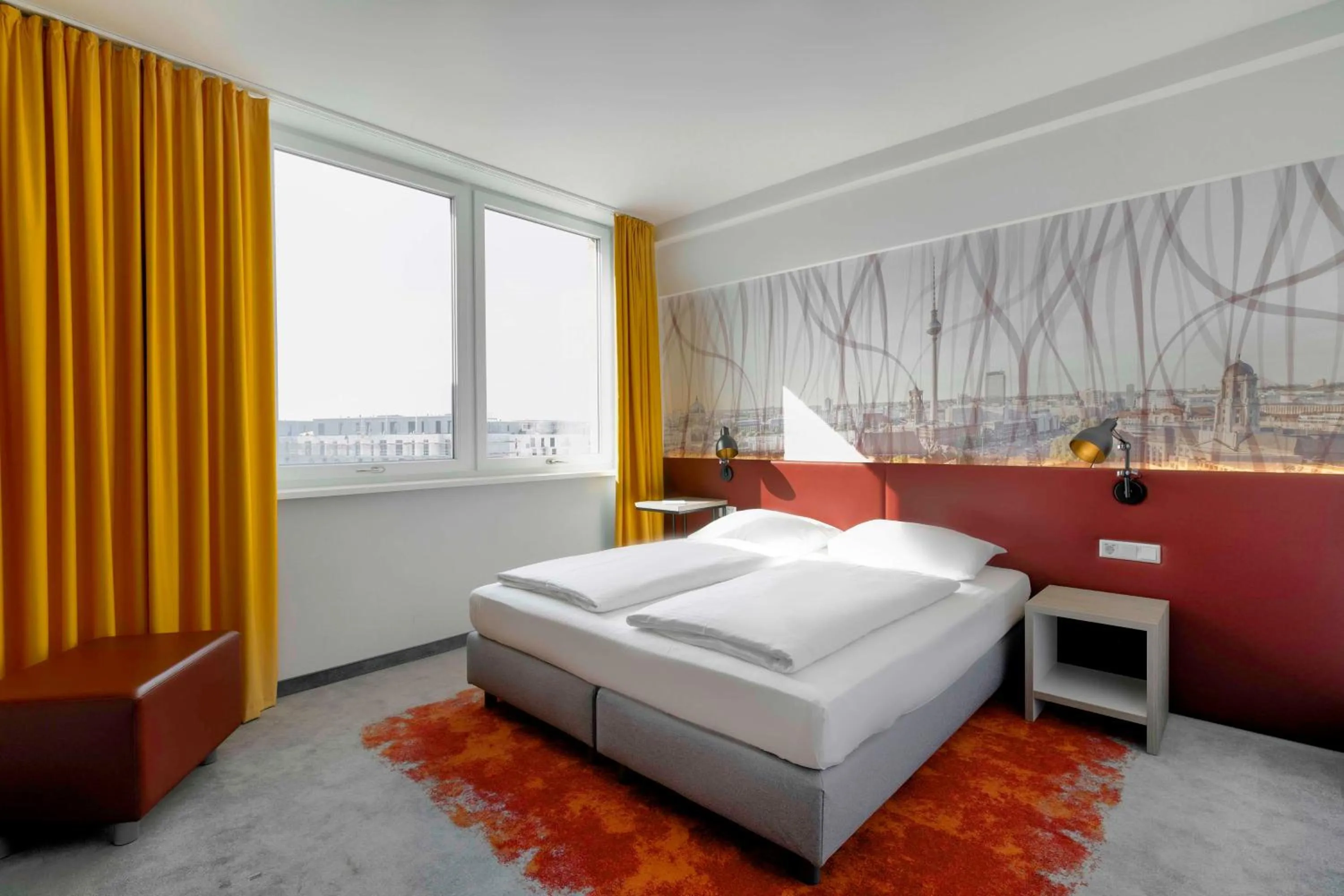 Bed in Campanile Berlin Brandenburg Airport