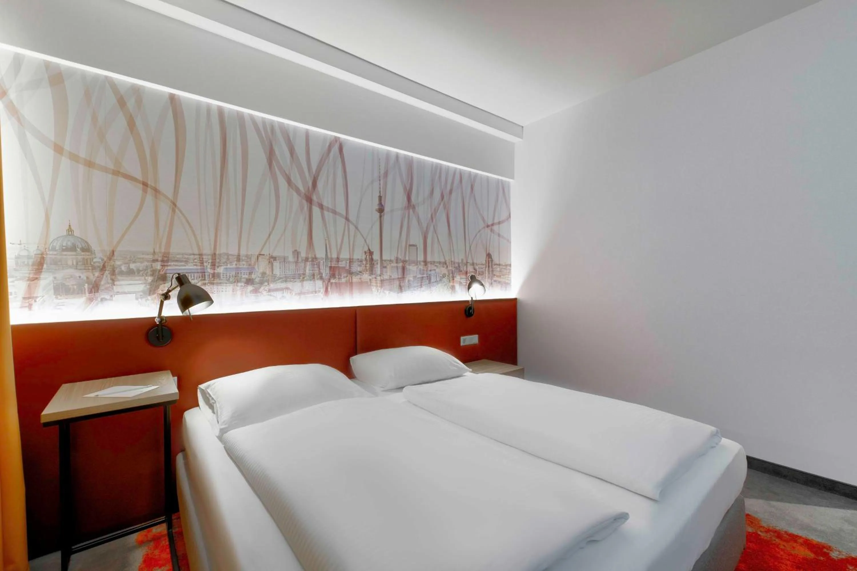 Bed in Campanile Berlin Brandenburg Airport