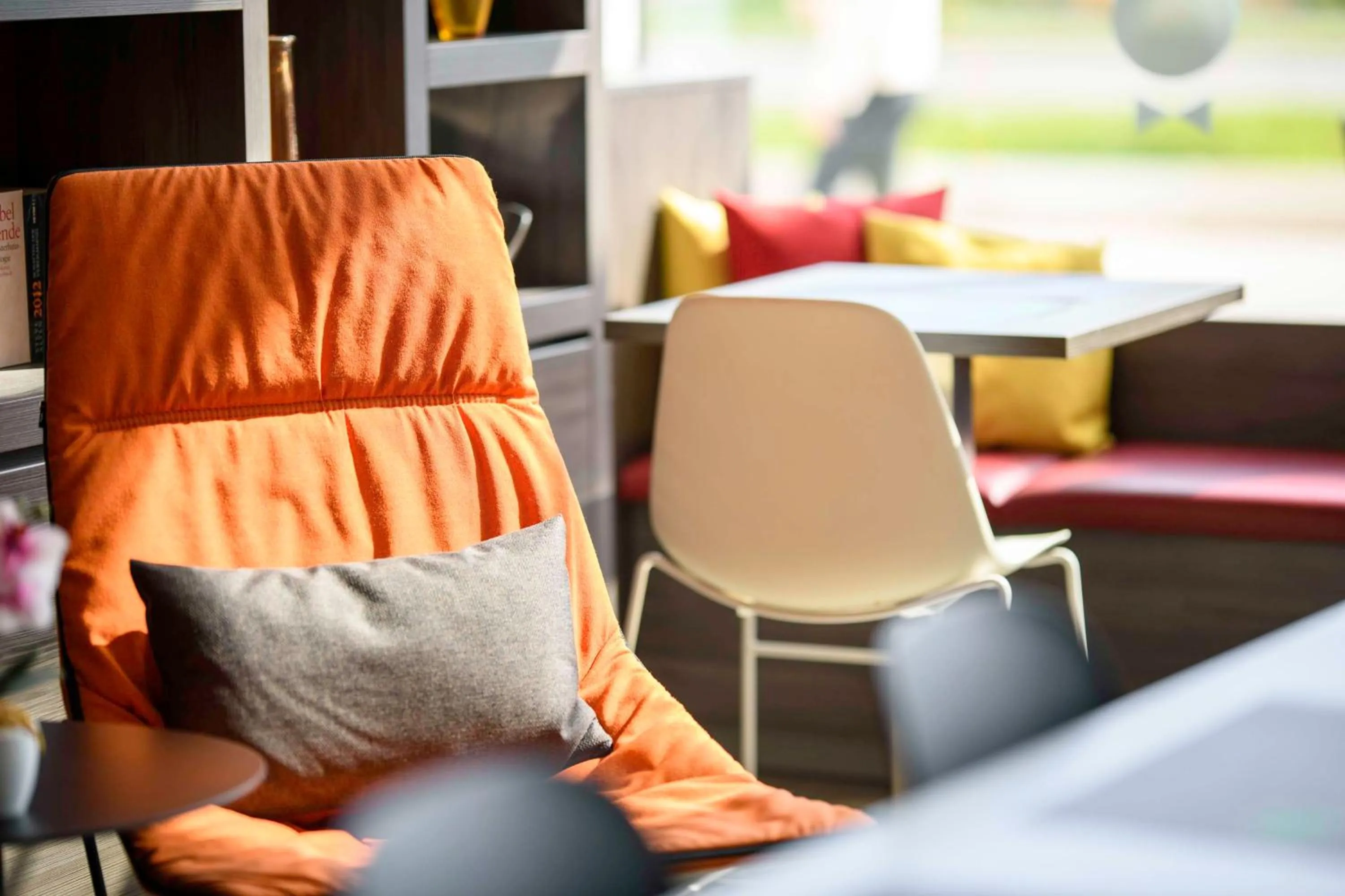 Lobby or reception in Campanile Berlin Brandenburg Airport
