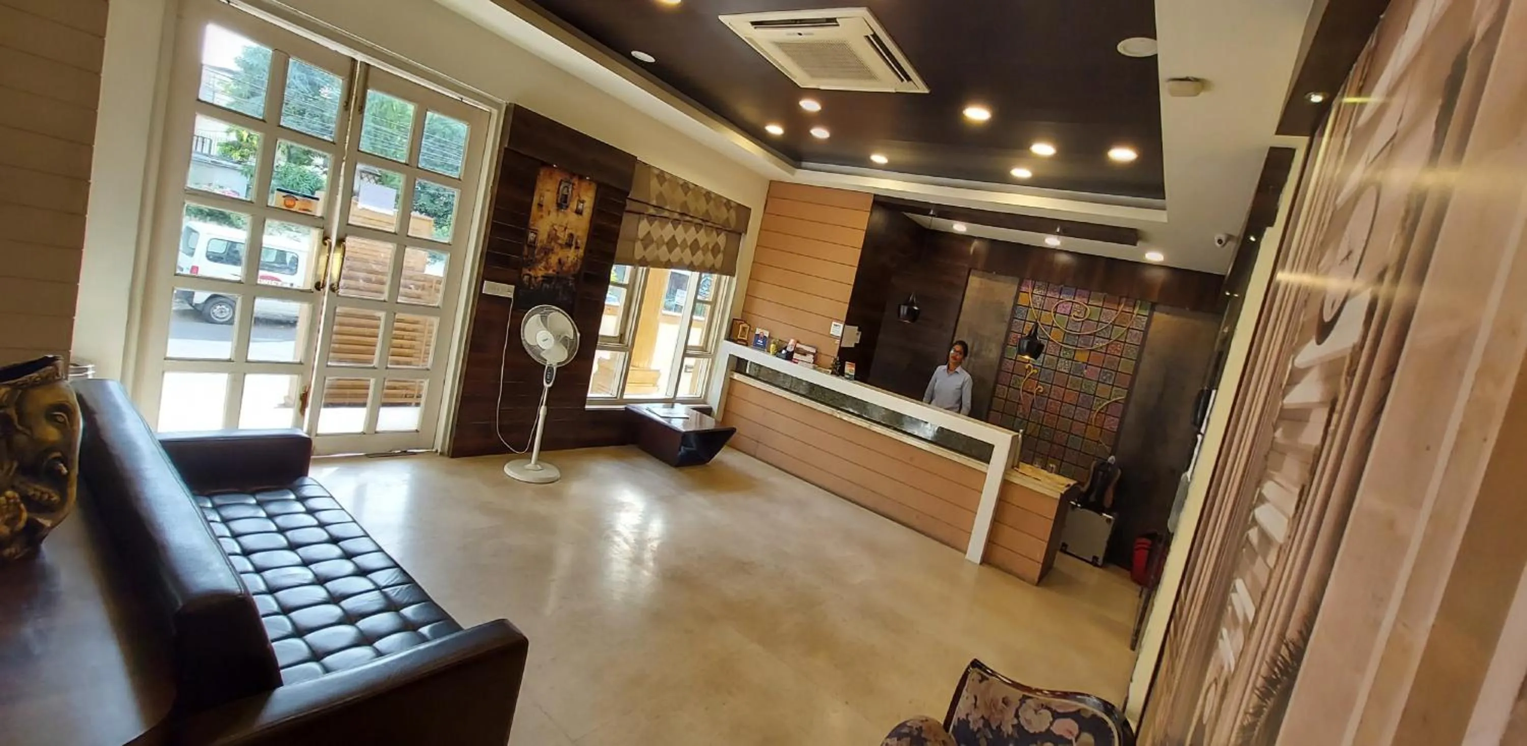 Nightclub / DJ in Hotel The Orion