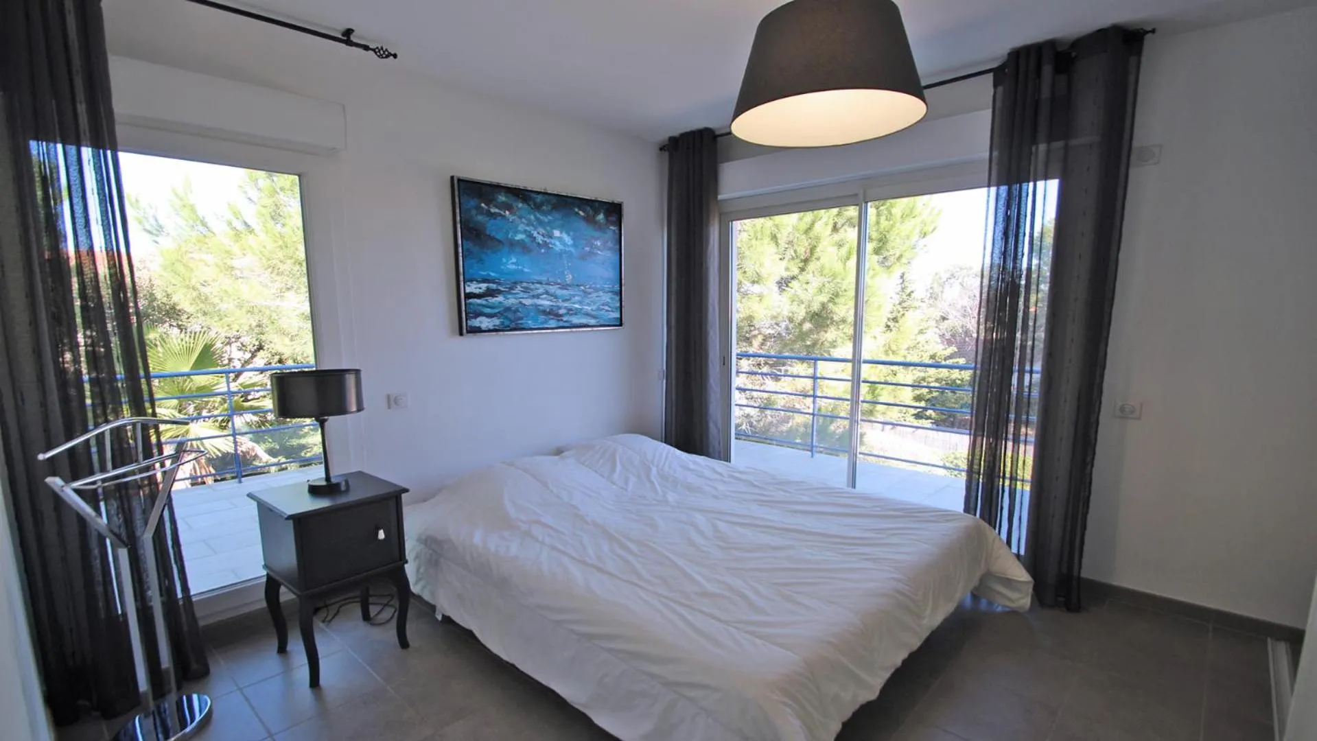 Photo of the whole room, Bed in Les Terrasses de la Croisette
