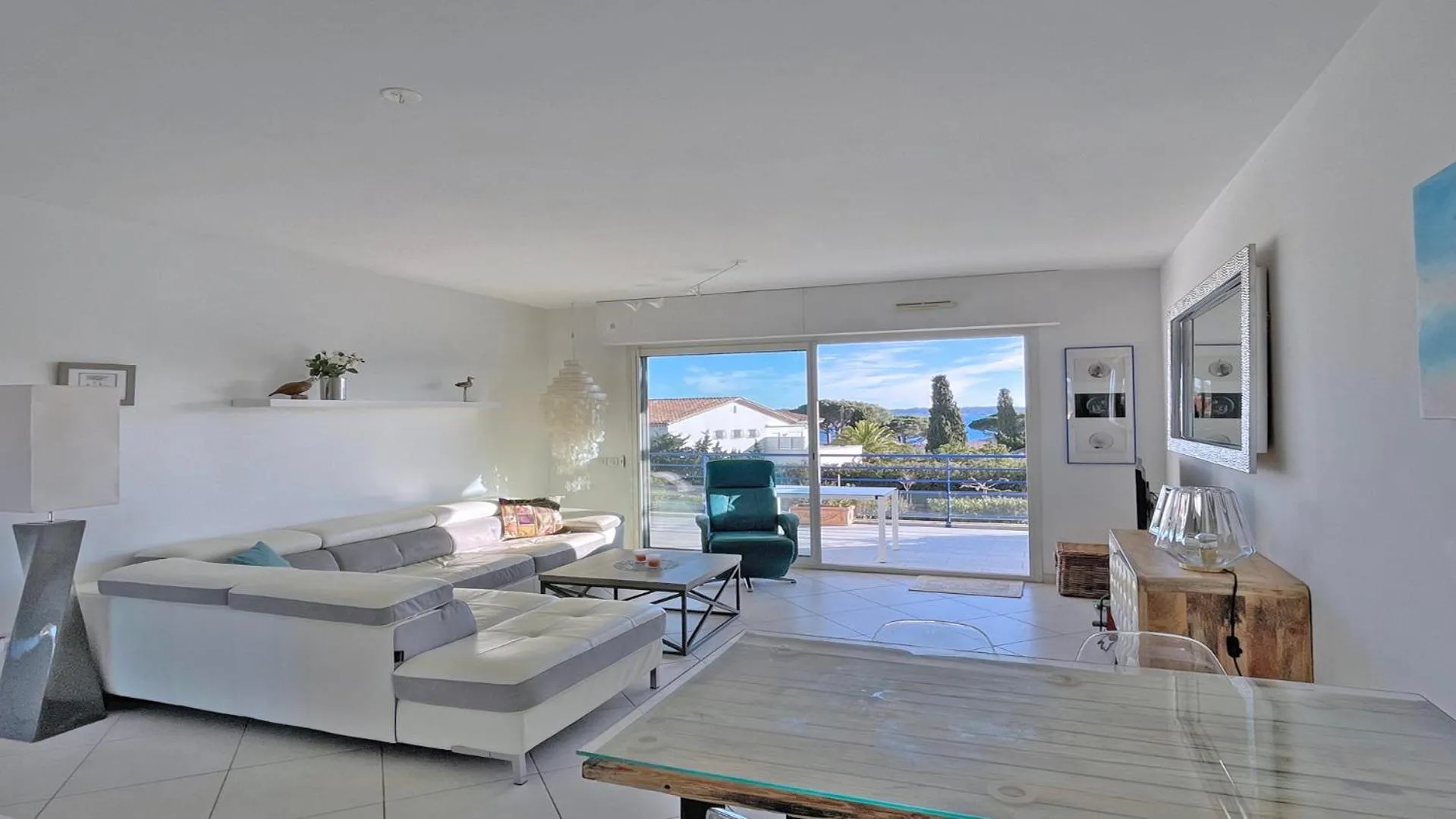 Living room in Les Terrasses de la Croisette