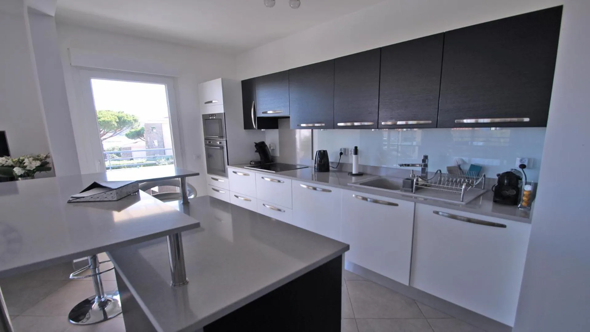 Kitchen or kitchenette in Les Terrasses de la Croisette