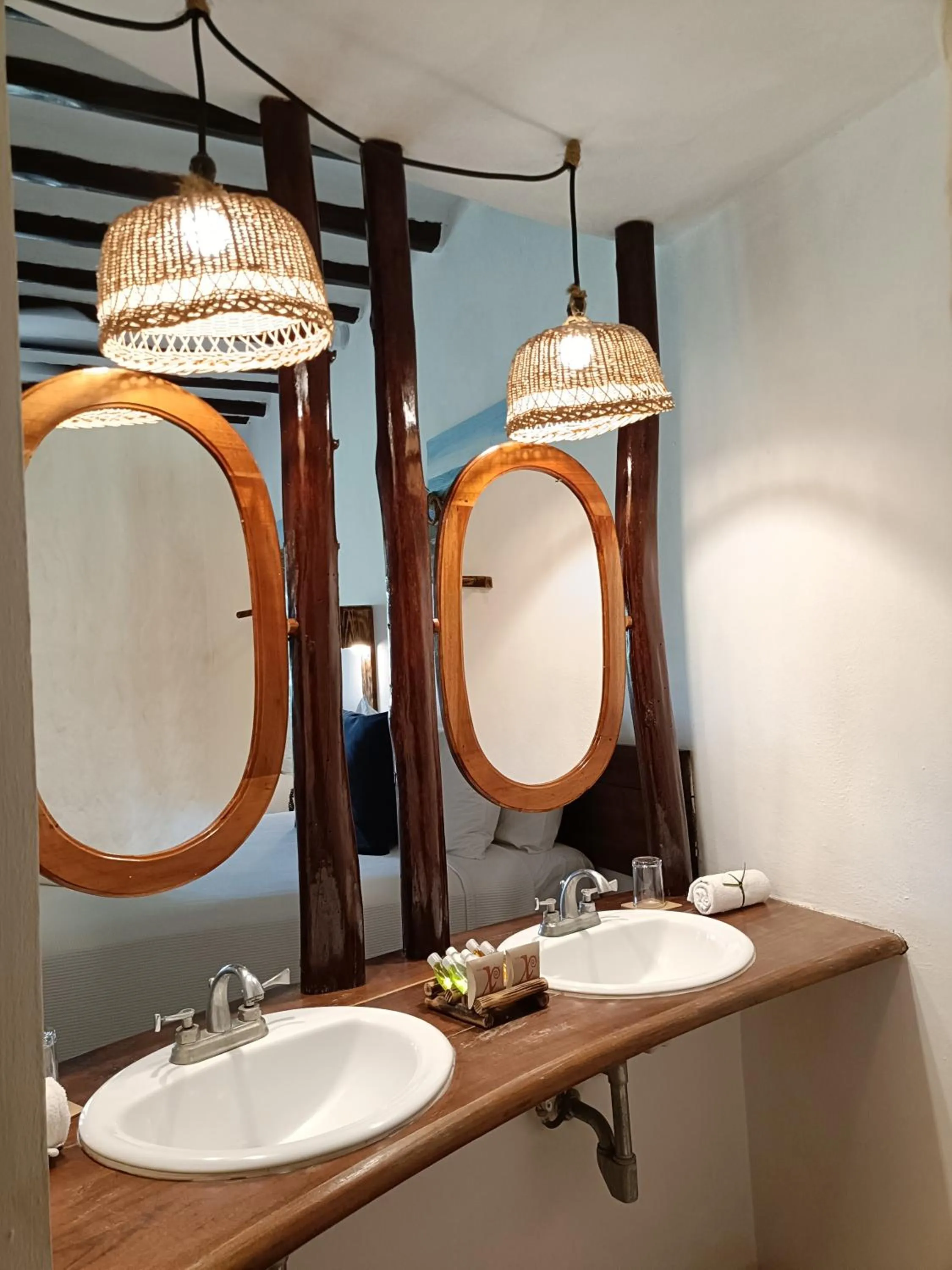 Bathroom in Holbox by Xaloc