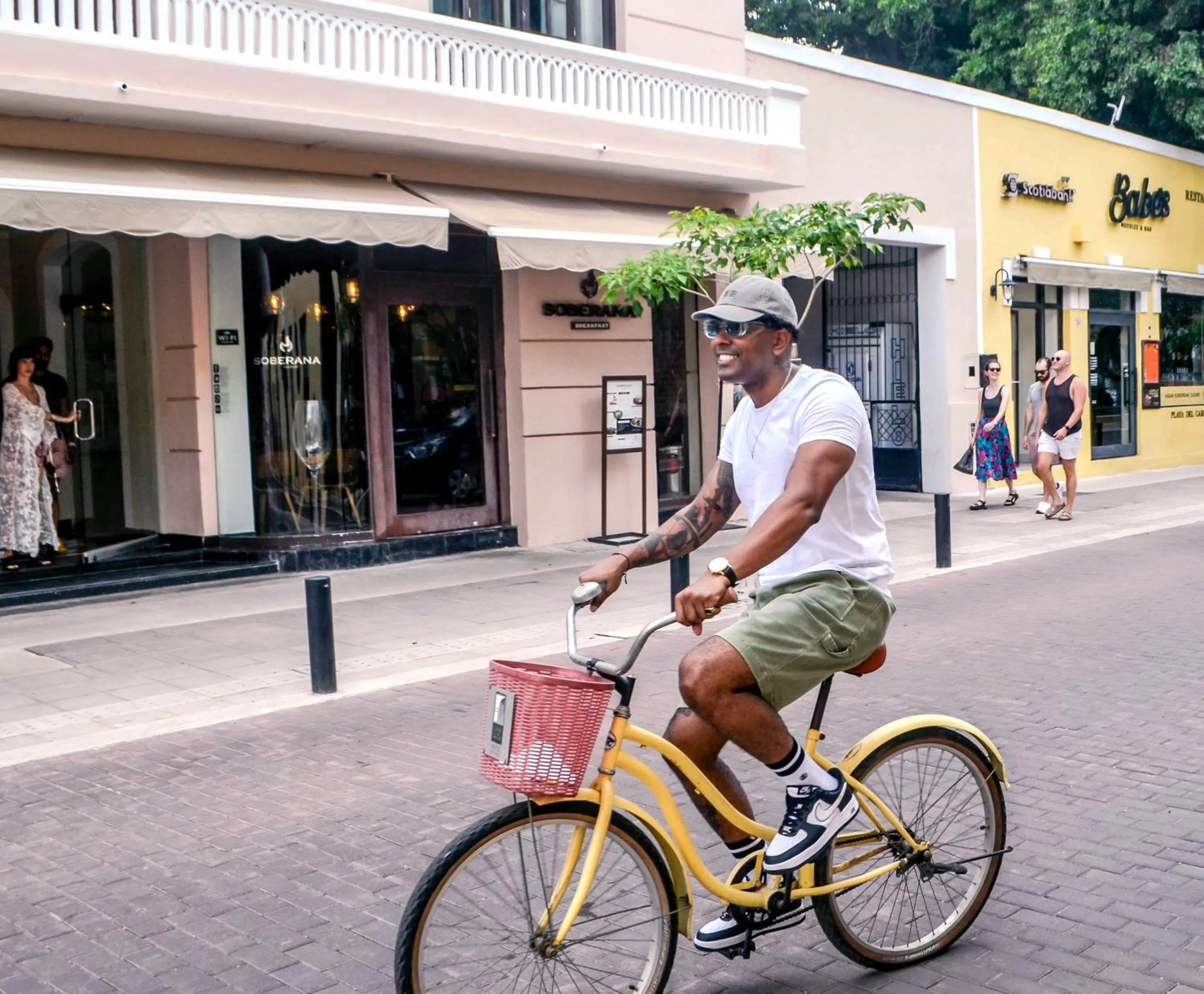 Cycling in Casa Lucia Hotel Boutique