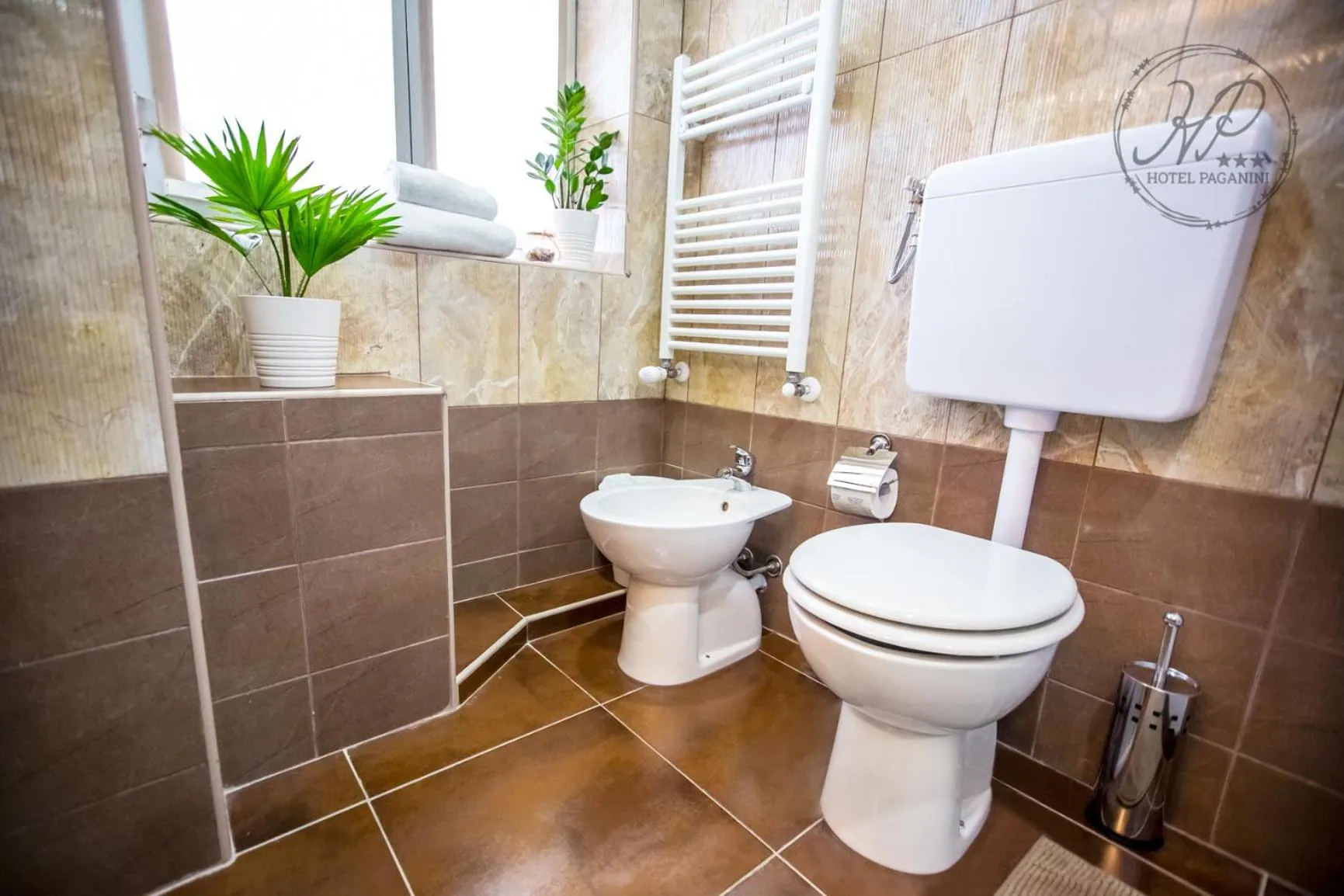 Shower in Hotel Paganini