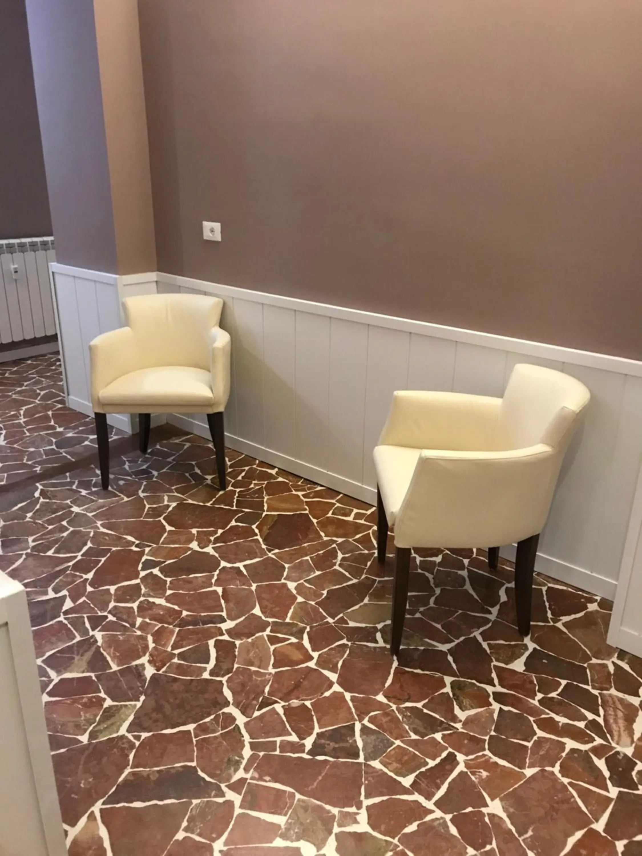 Communal lounge/ TV room in Hotel Paganini