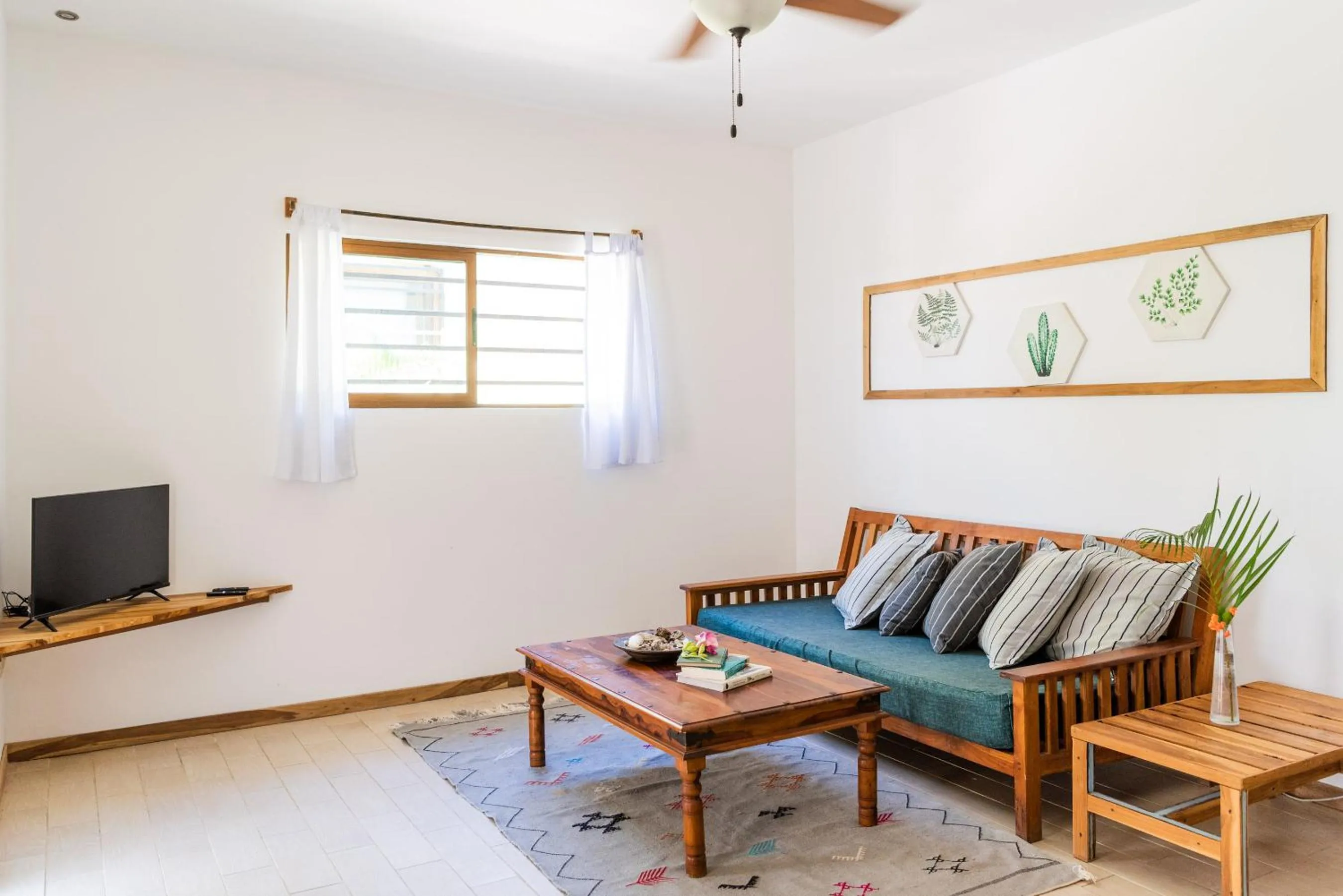 Nautilus Surf & Yoga Villas Santa Teresa