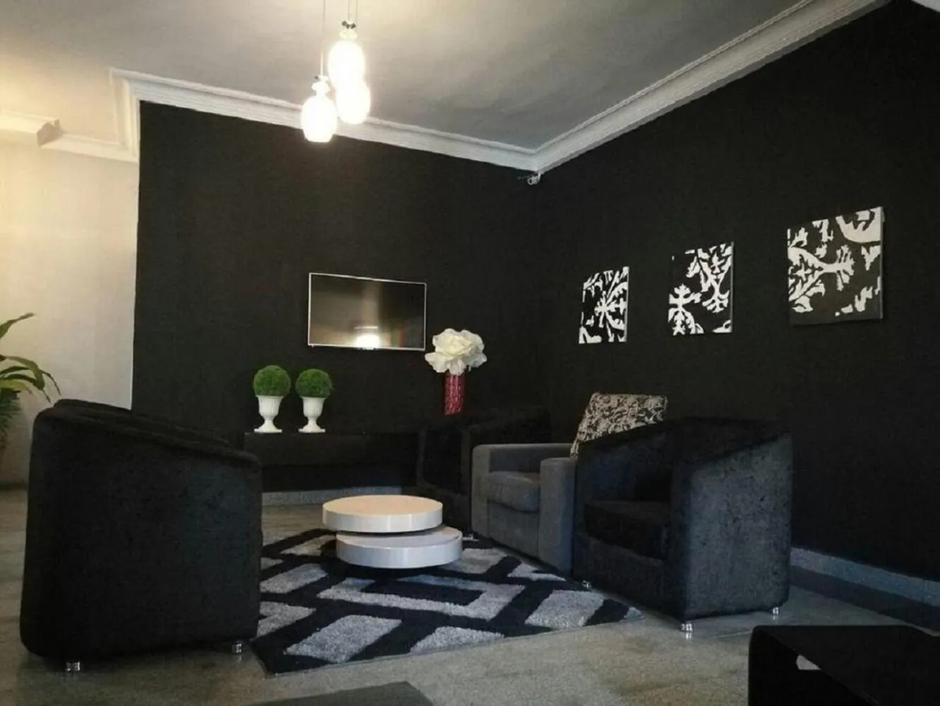 Villa Nuee Hotel & Suites Utako, Abuja