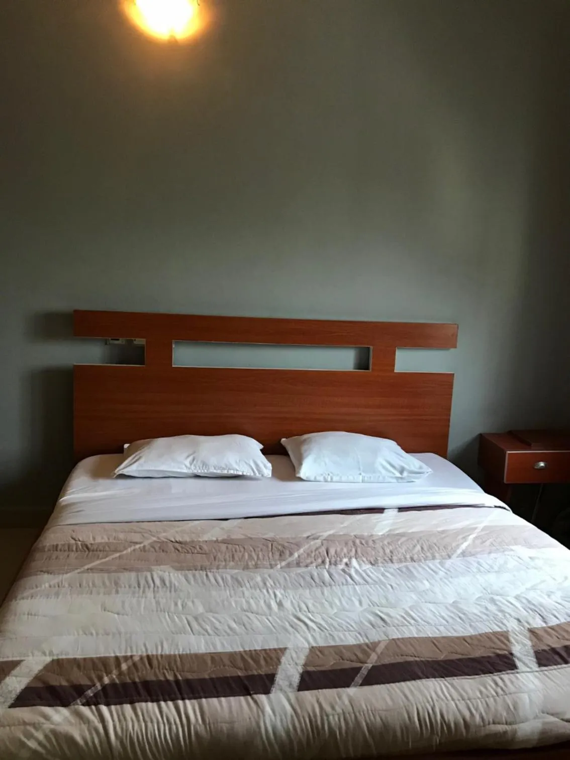 Bed in Villa Nuee Hotel & Suites Utako, Abuja