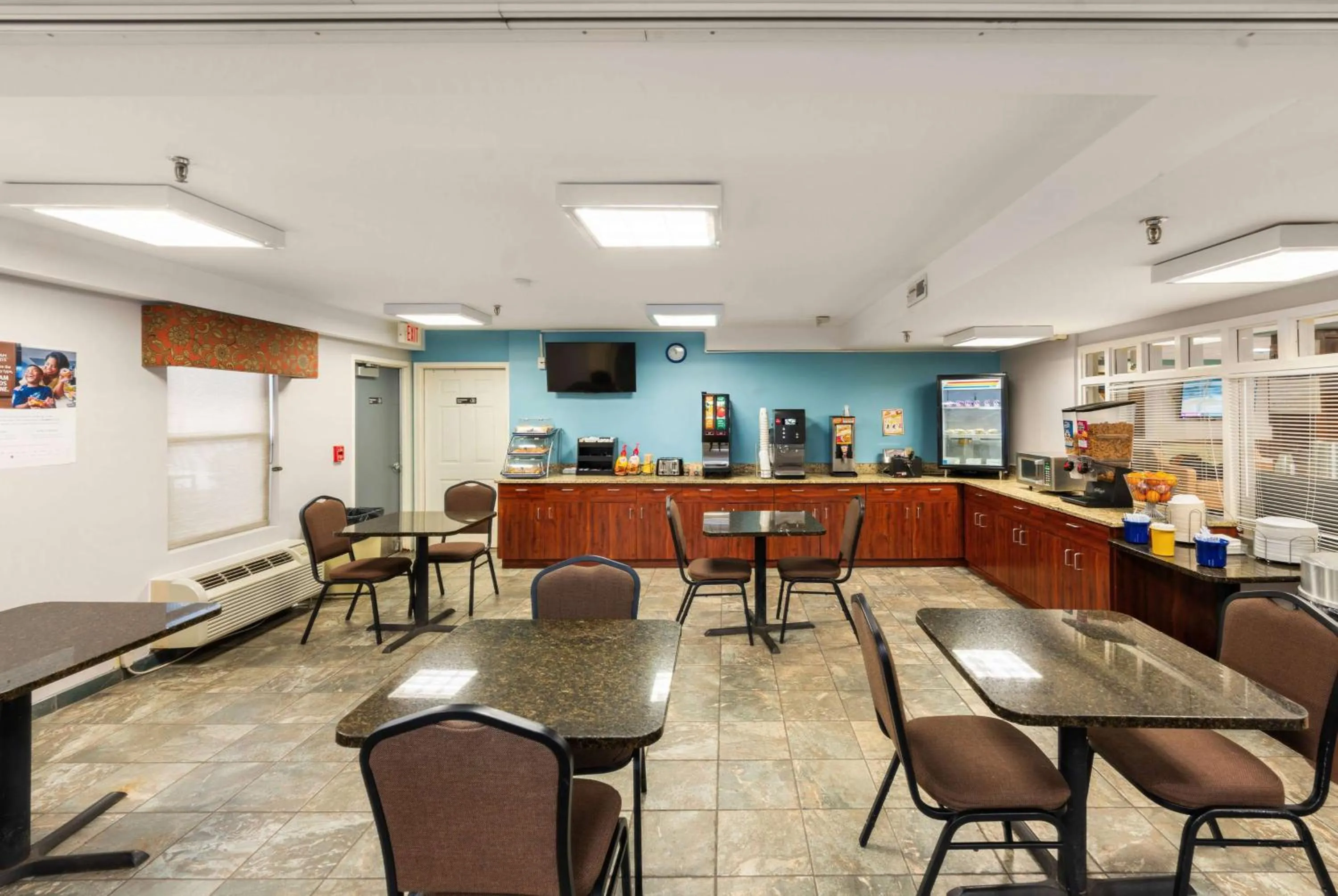 Breakfast in Days Inn by Wyndham Raleigh-Airport-Research Triangle Park