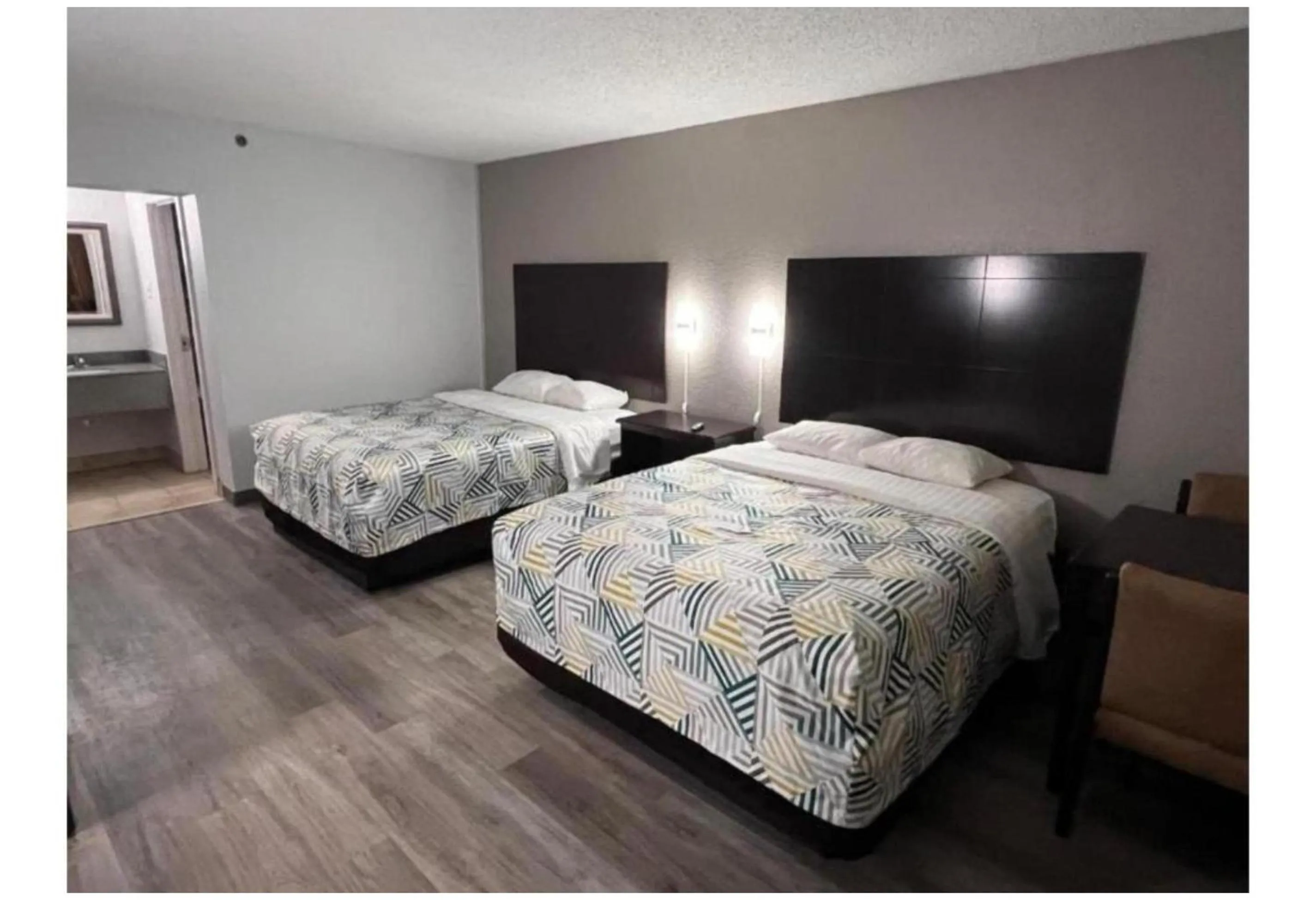 Bedroom, Bed in Motel 6 Oklahoma City OK Fairgrounds West