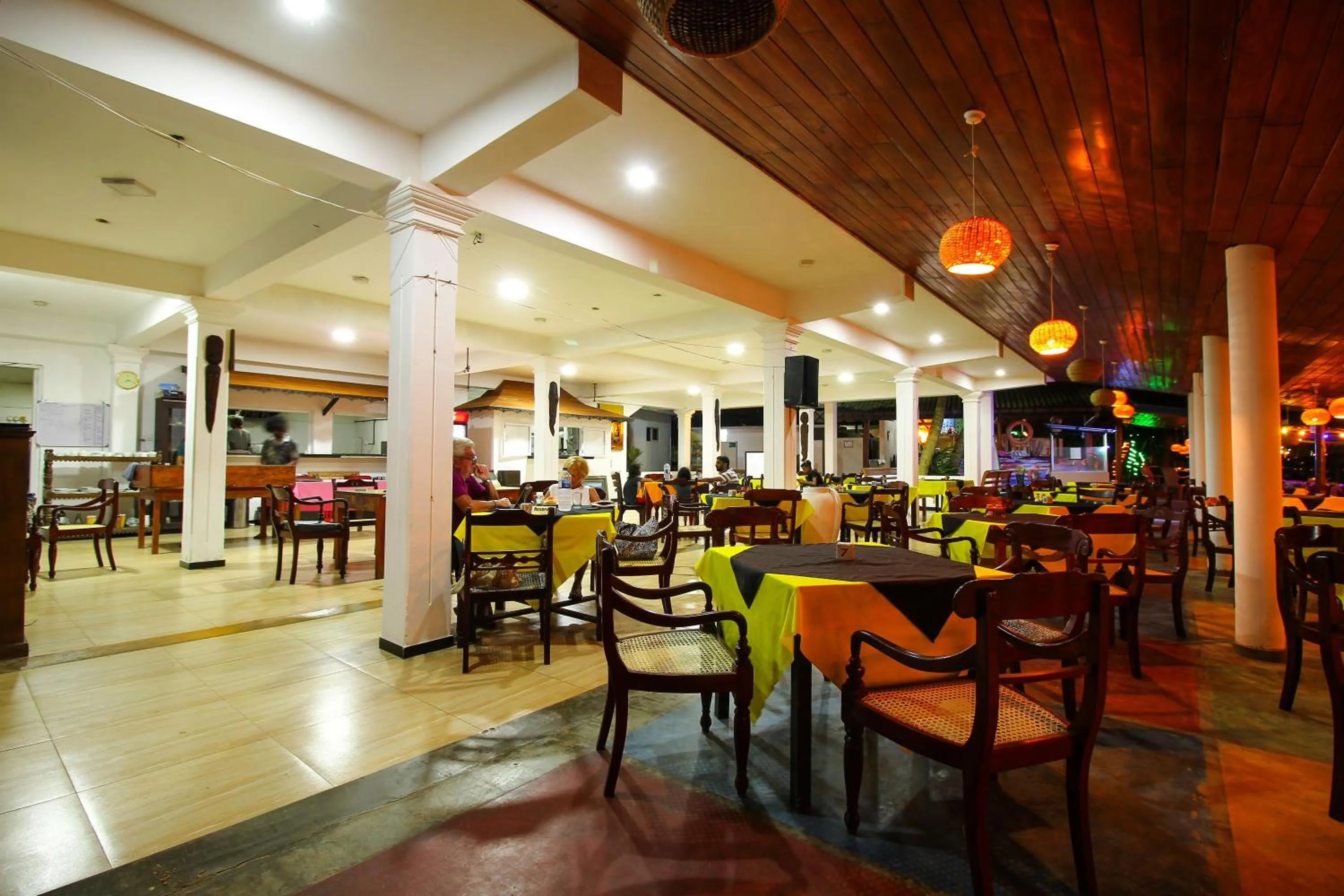 Restaurant/places to eat in Ritas Hotel