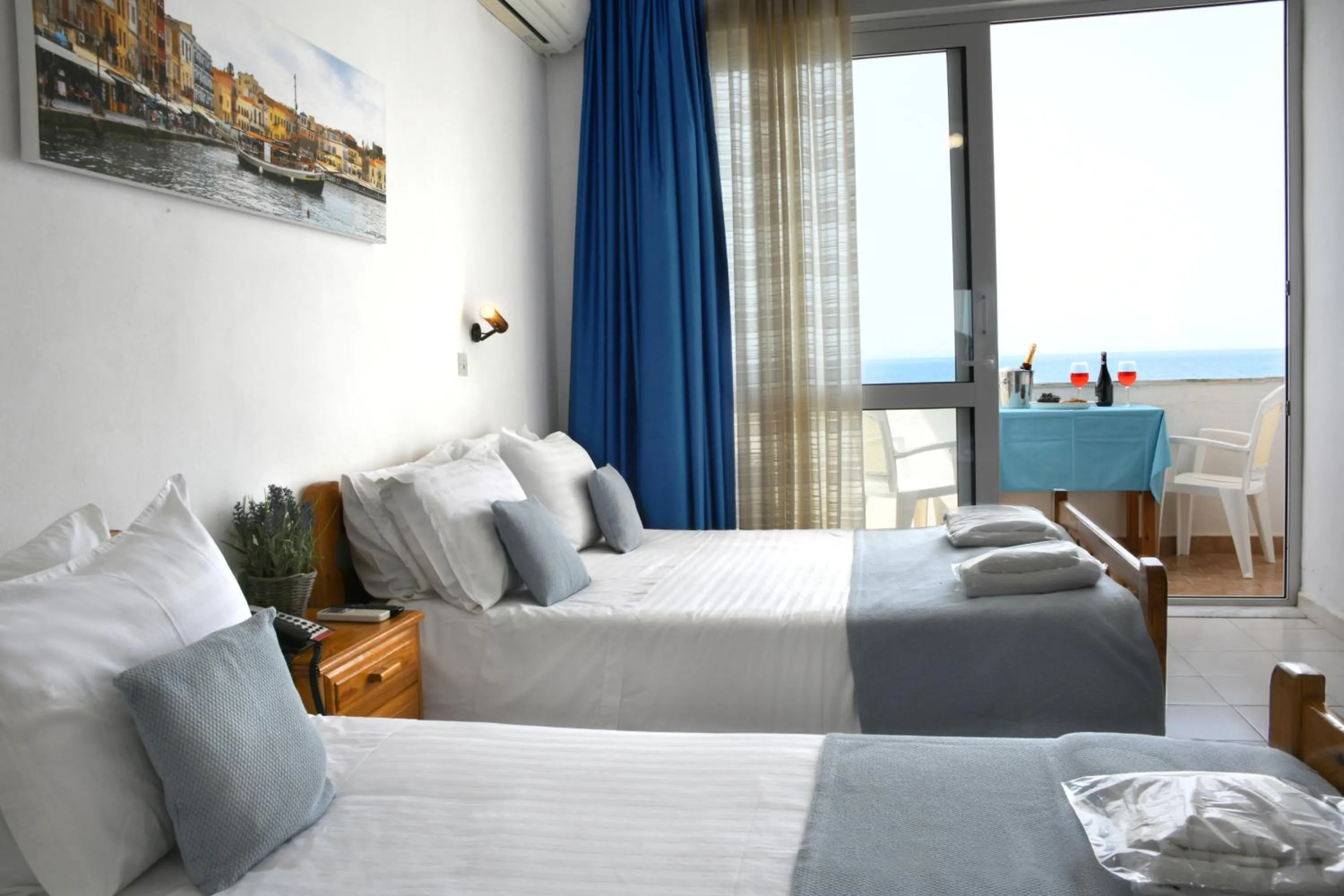 Bed in Klinakis Beach Hotel