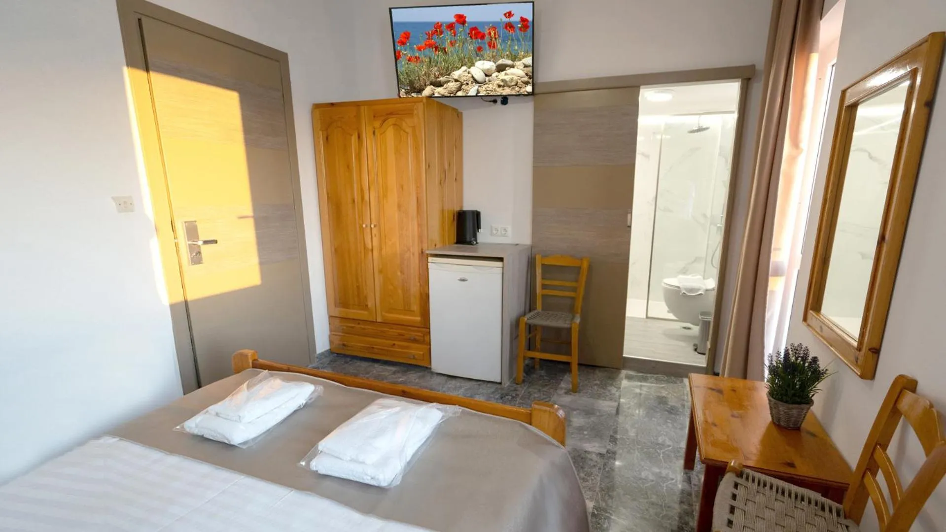 Photo of the whole room, Bed in Klinakis Beach Hotel